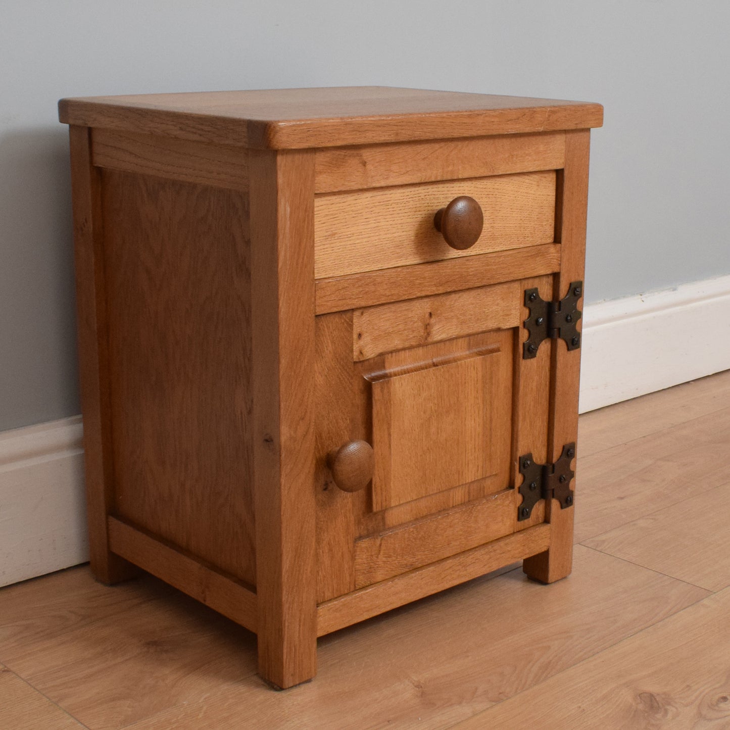 Oak Bedside Cabinet