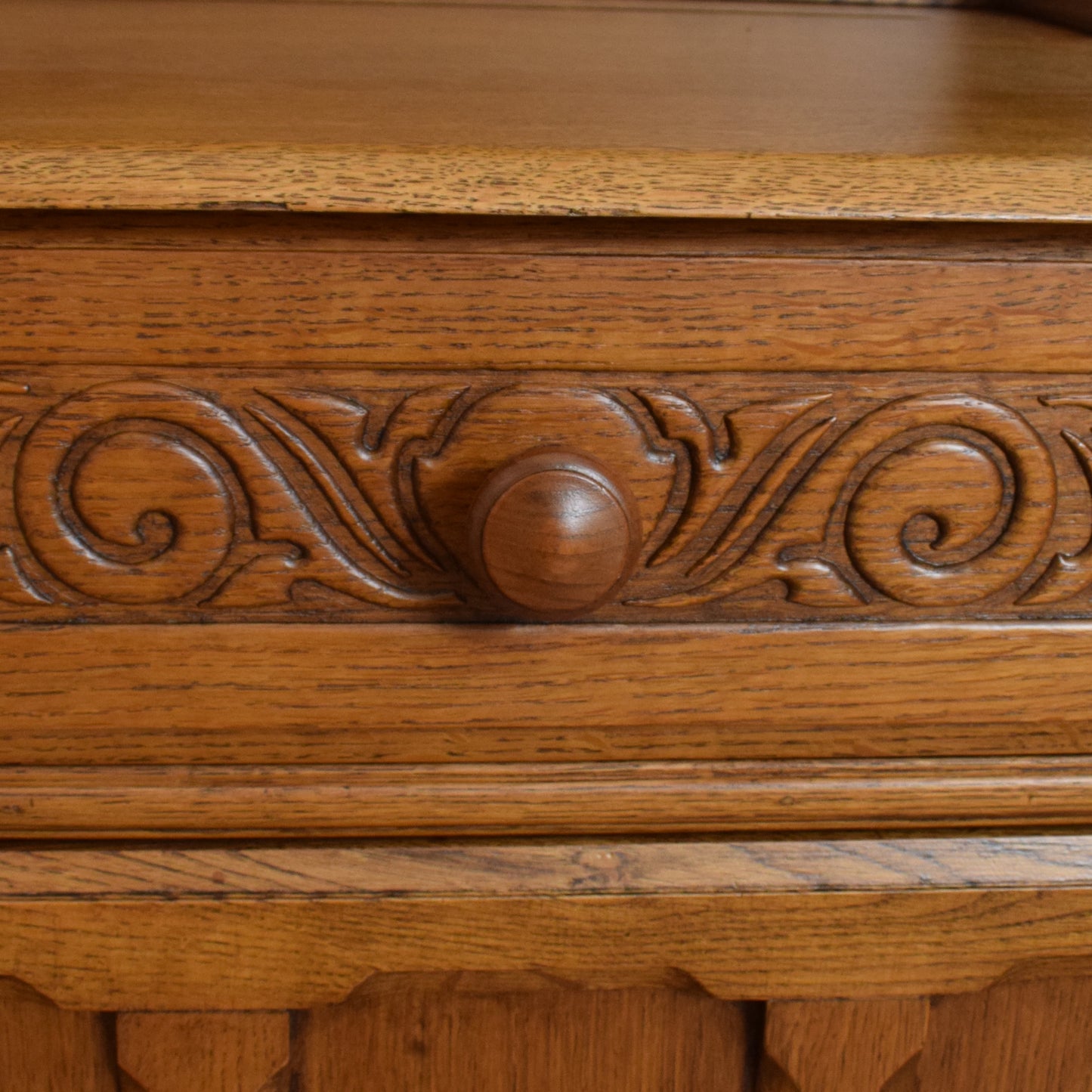 Traditional Oak Dresser