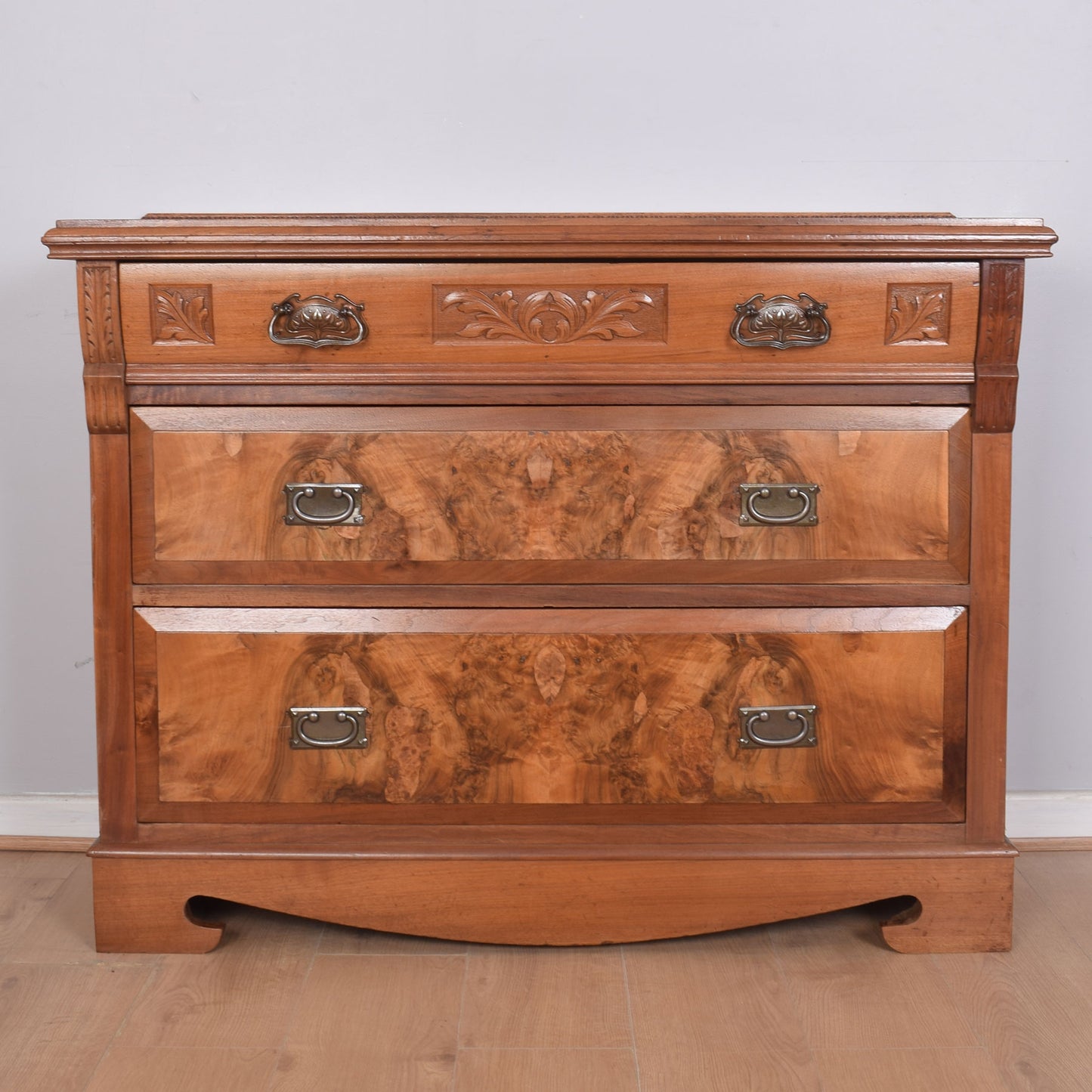 Georgian Walnut Chest of Drawers