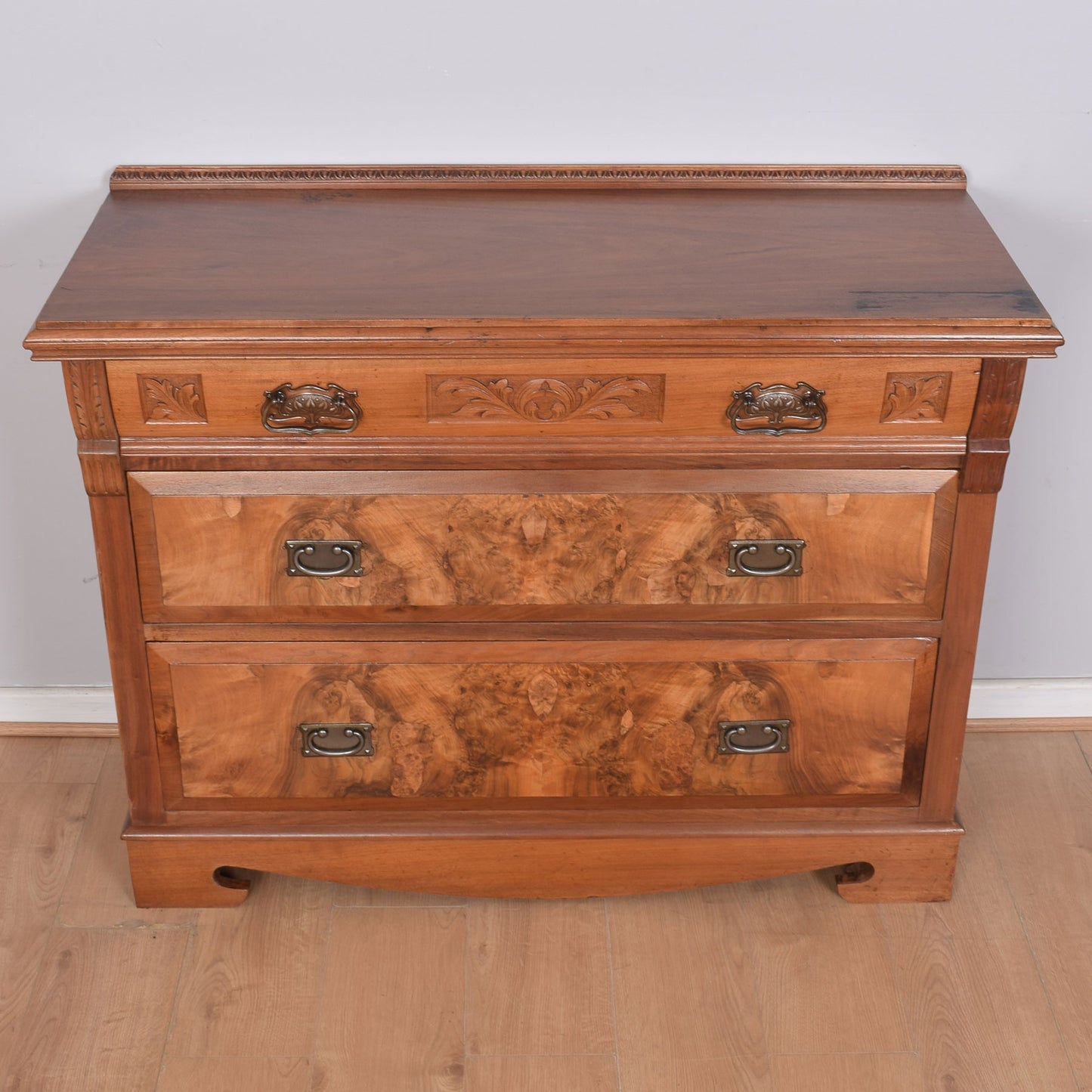 Georgian Walnut Chest of Drawers