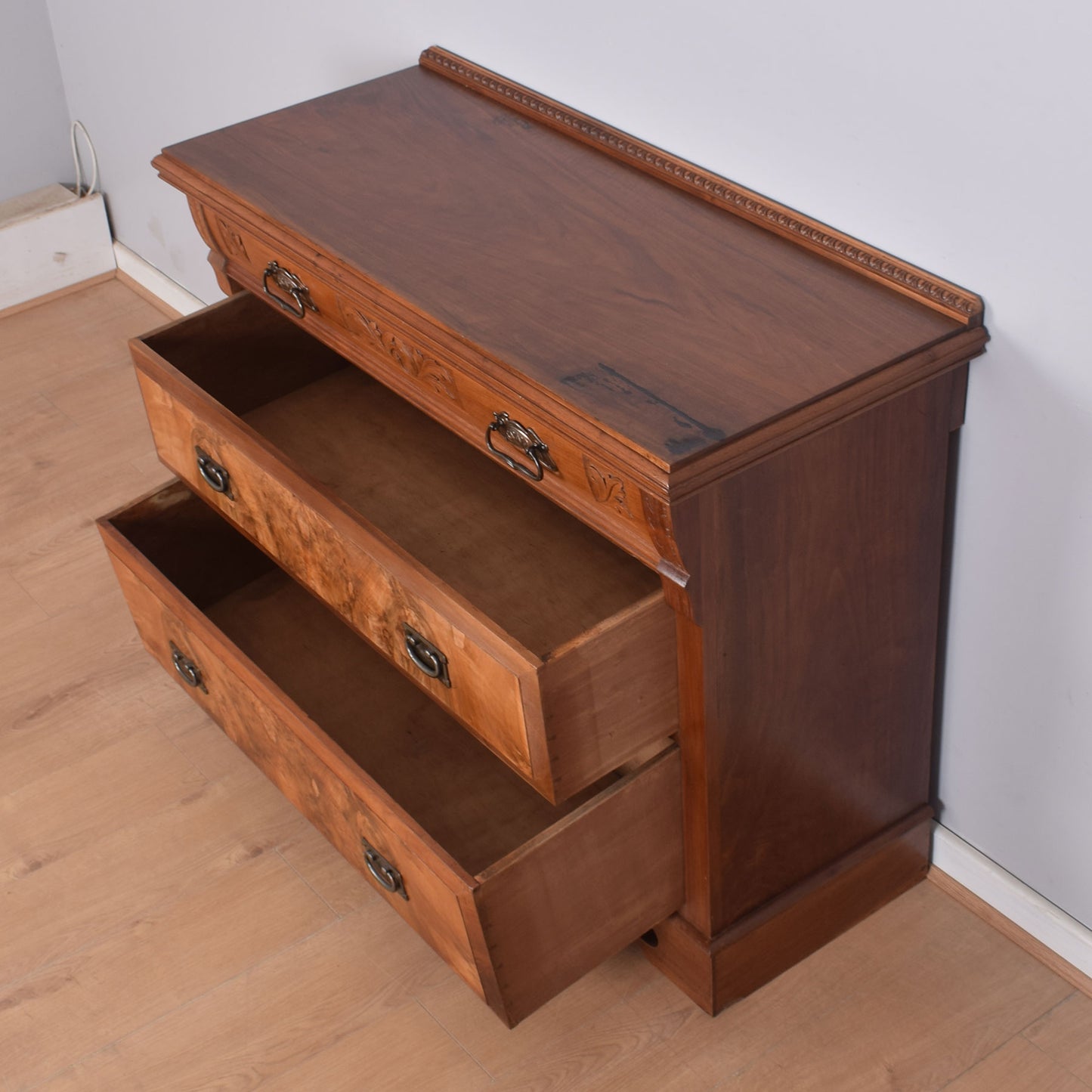 Georgian Walnut Chest of Drawers