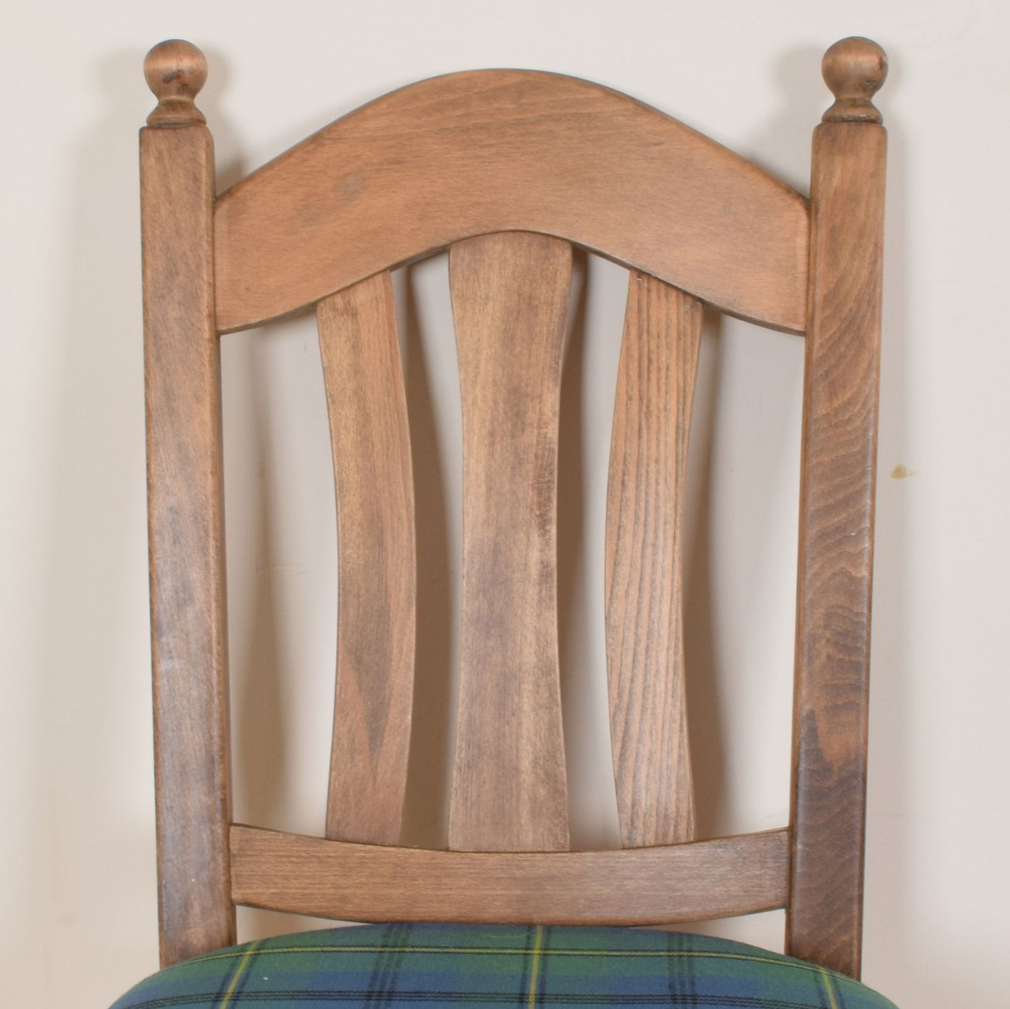 Classic Oak Table and Four Chairs