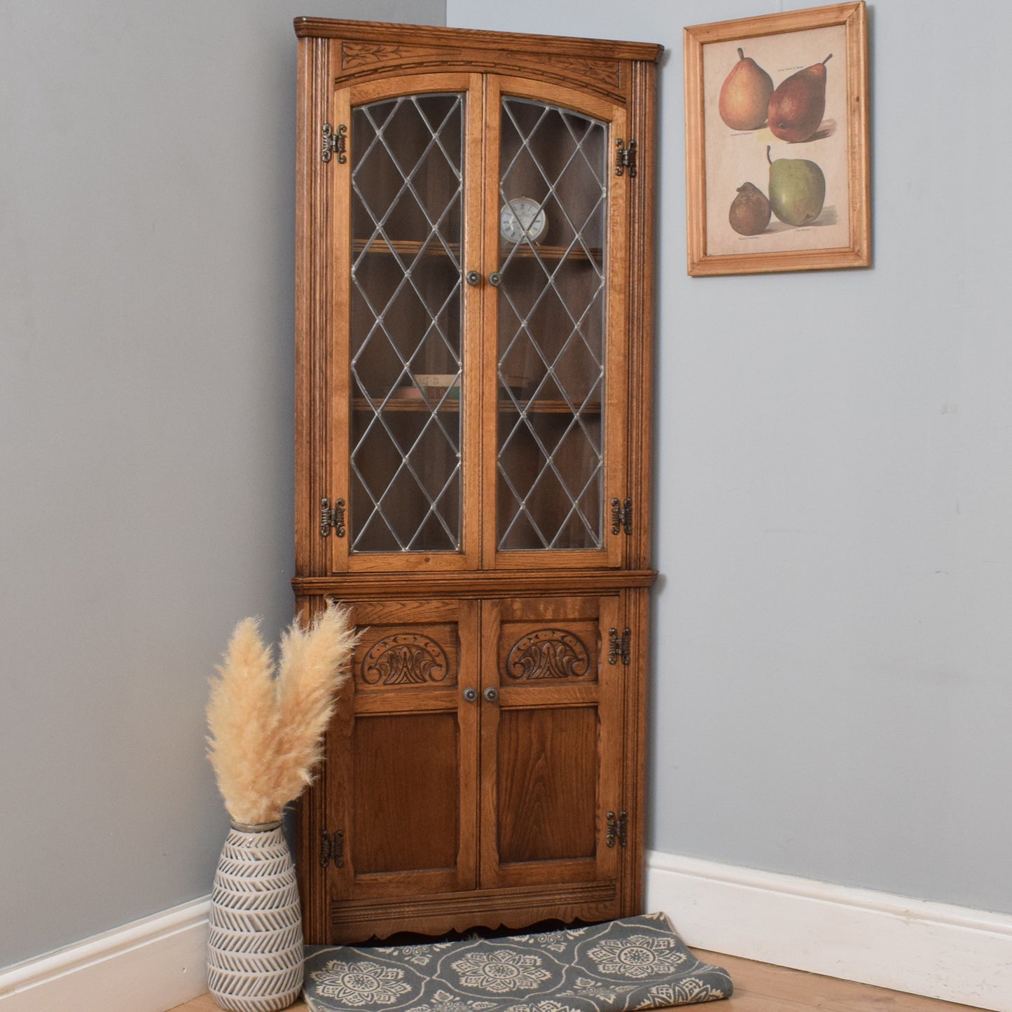 Old Charm Corner Unit