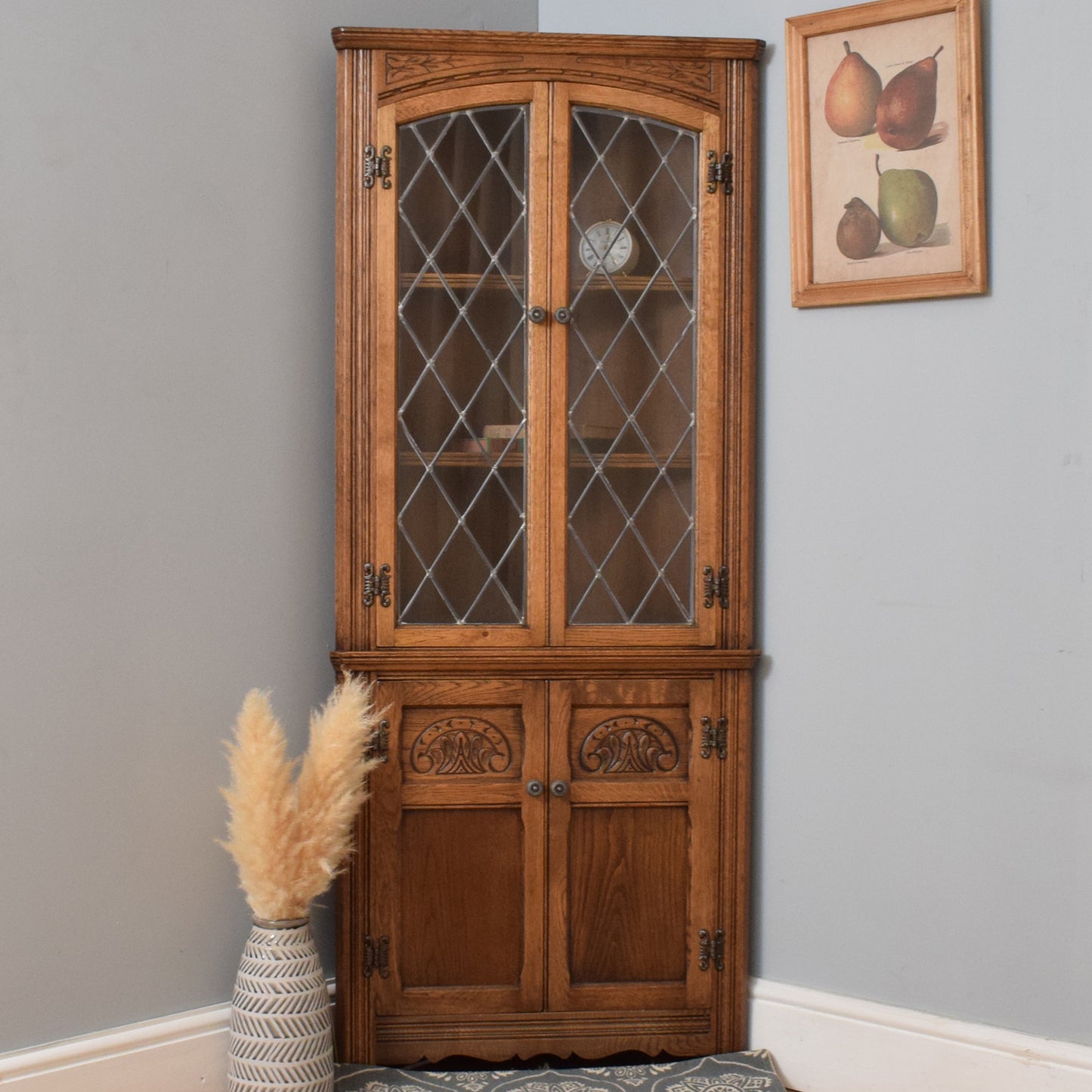 Old Charm Corner Unit