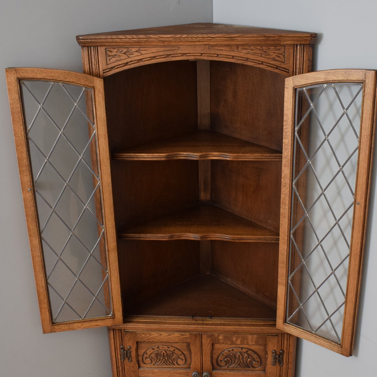 Old Charm Corner Unit