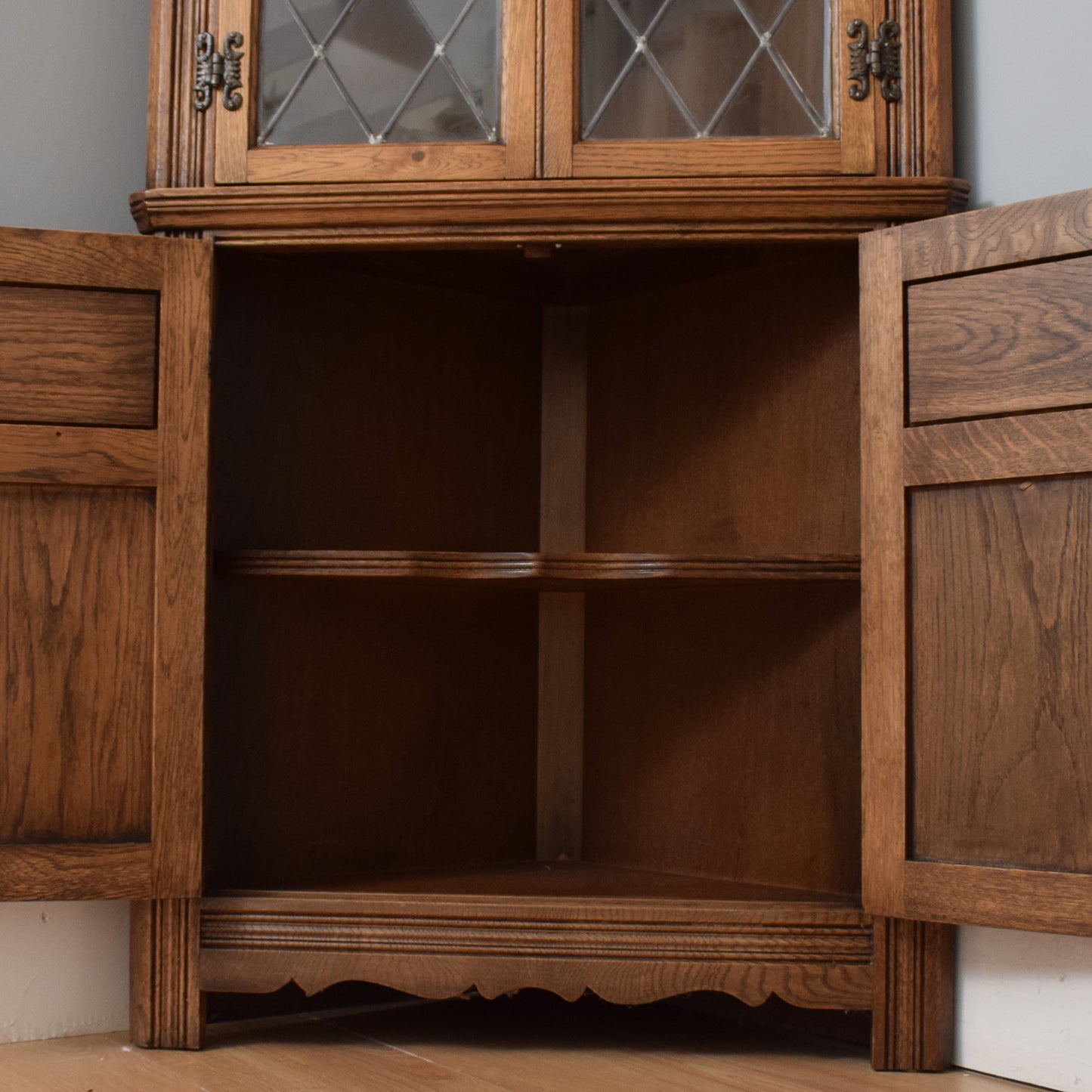 Old Charm Corner Unit