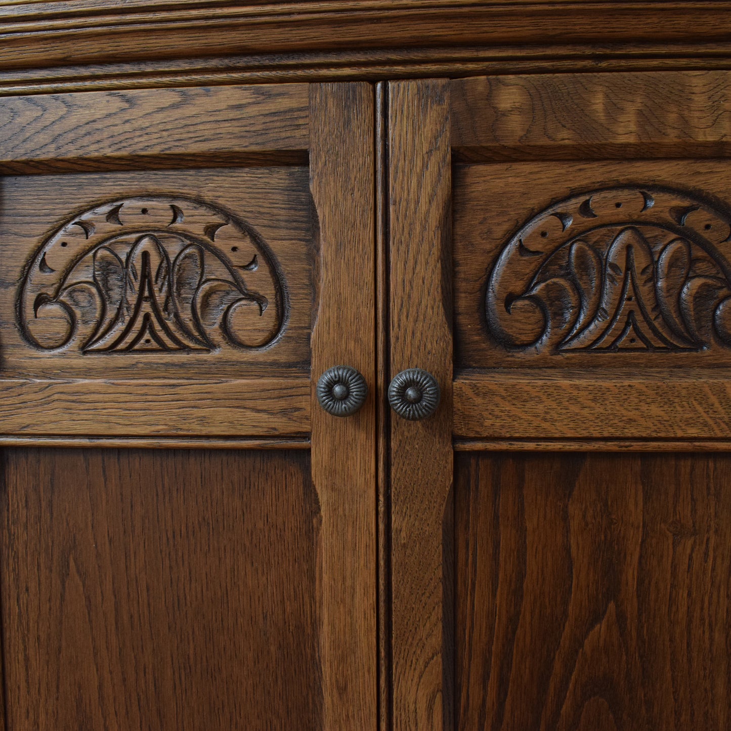 Old Charm Corner Unit