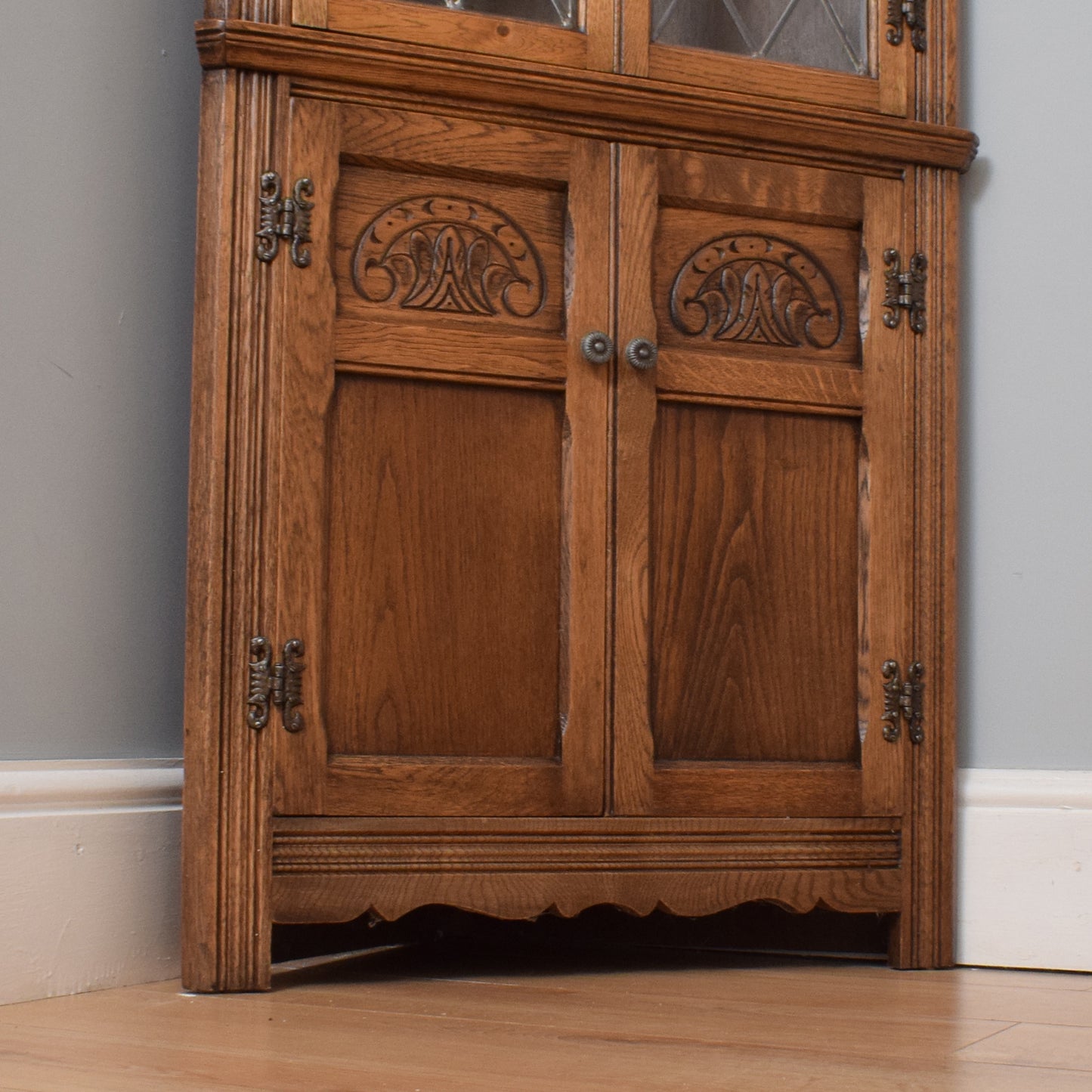 Old Charm Corner Unit