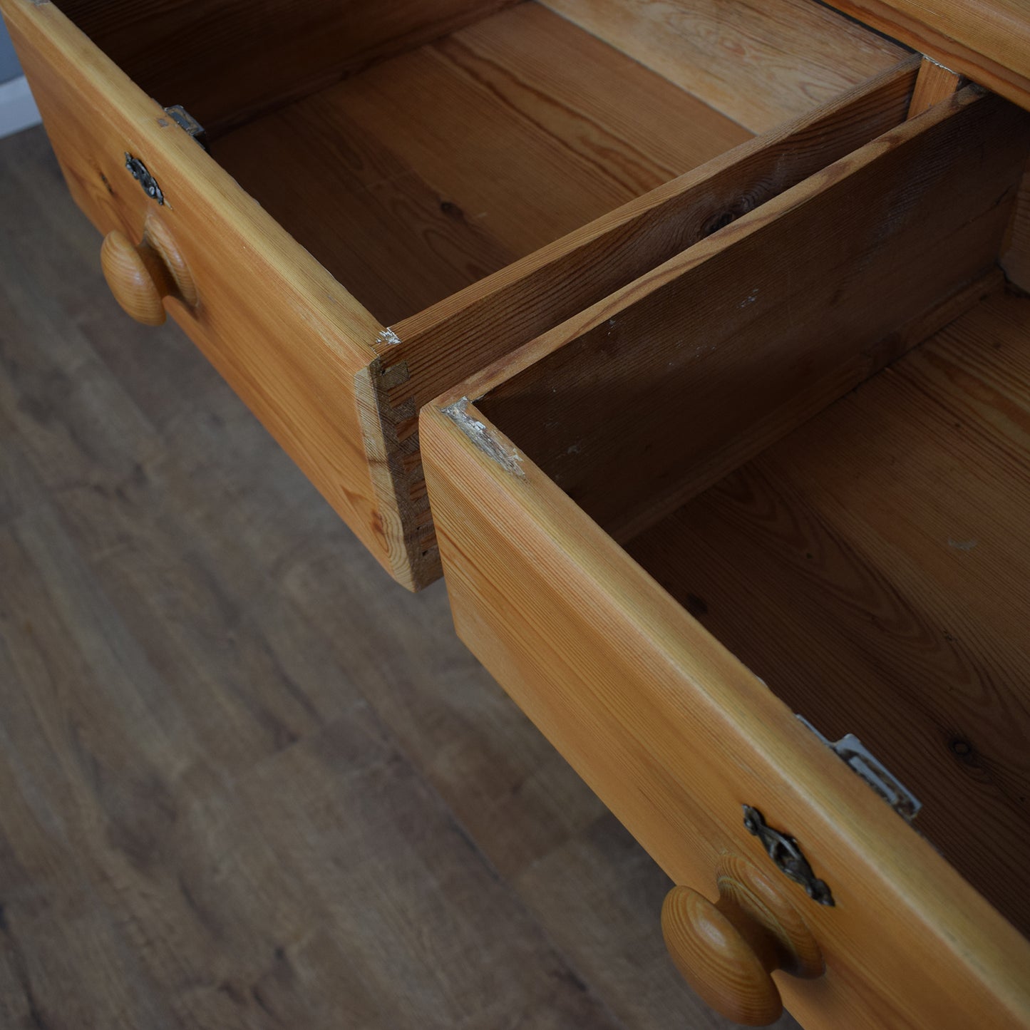 Antique Victorian Pine Chest Of Drawers