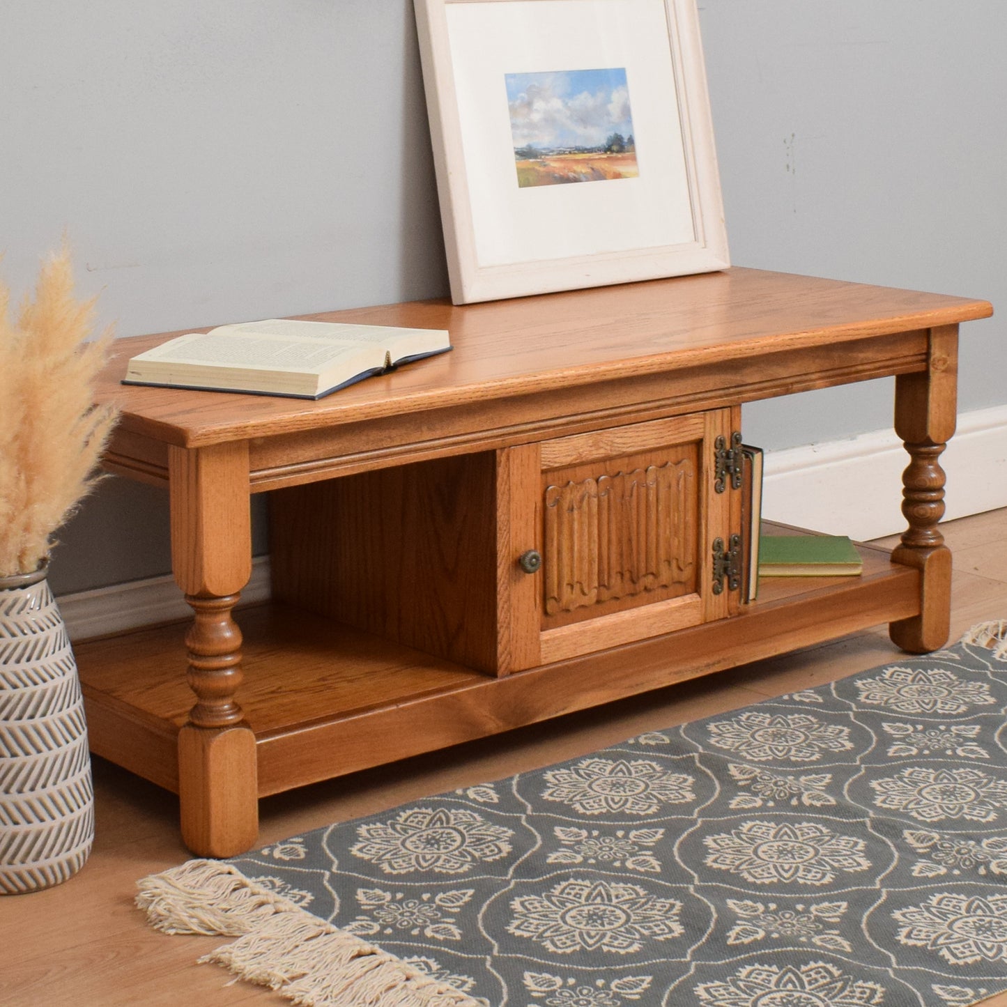 Old Charm Coffee Table