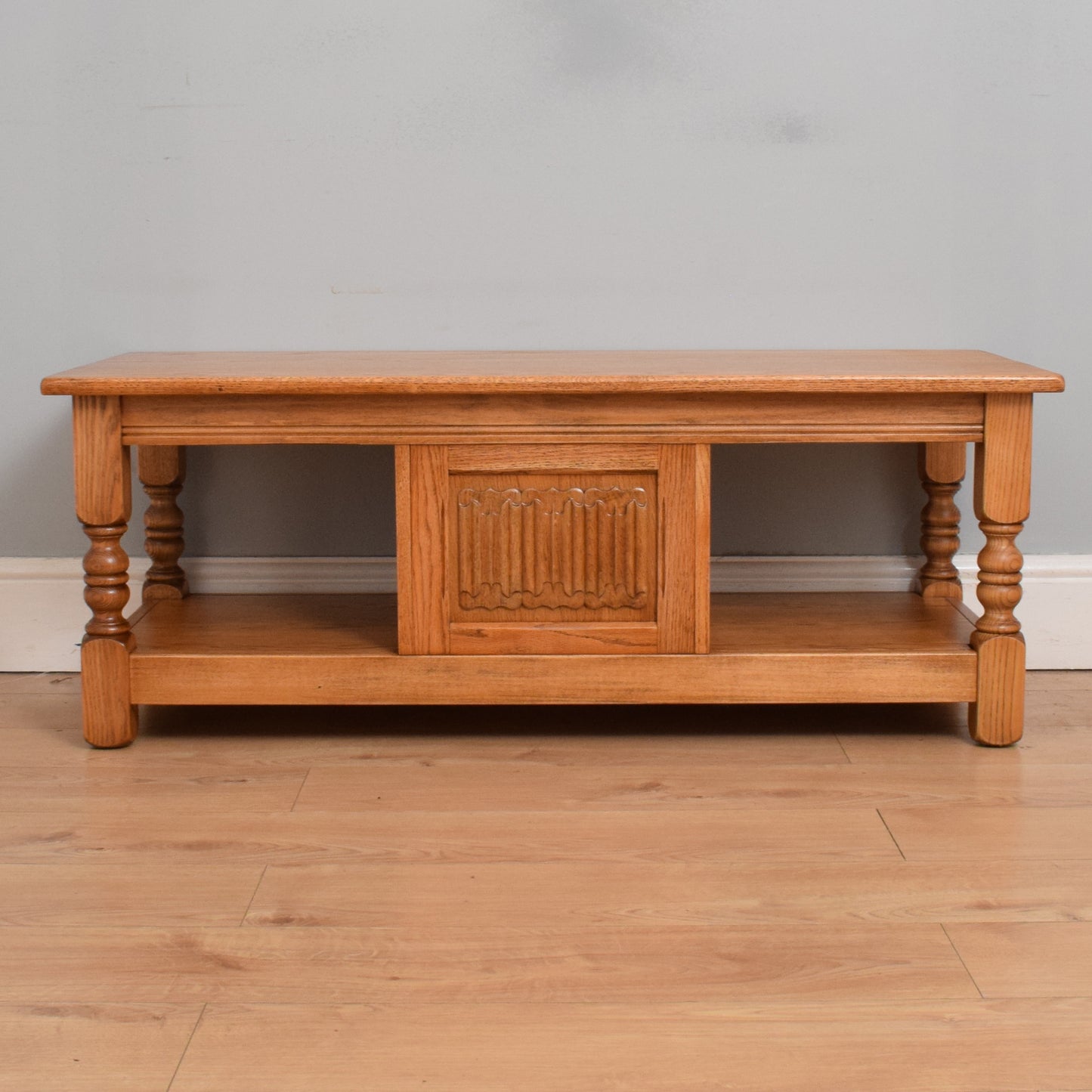 Old Charm Coffee Table