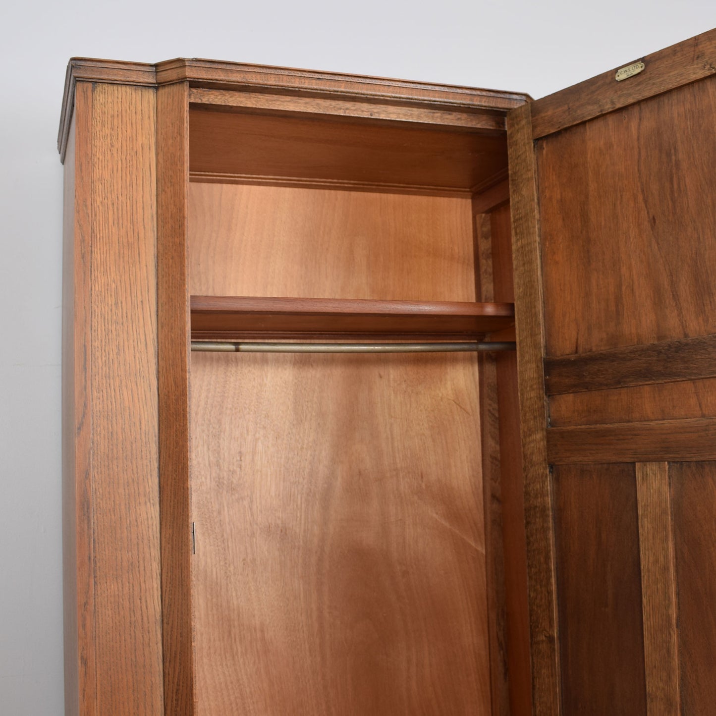 Single Door Hall Robe