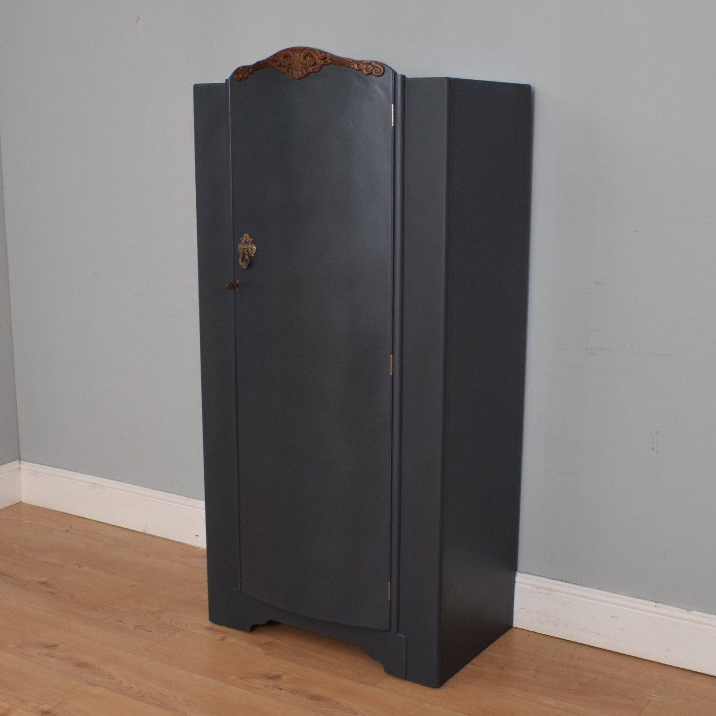 Painted Single Door Hallrobe