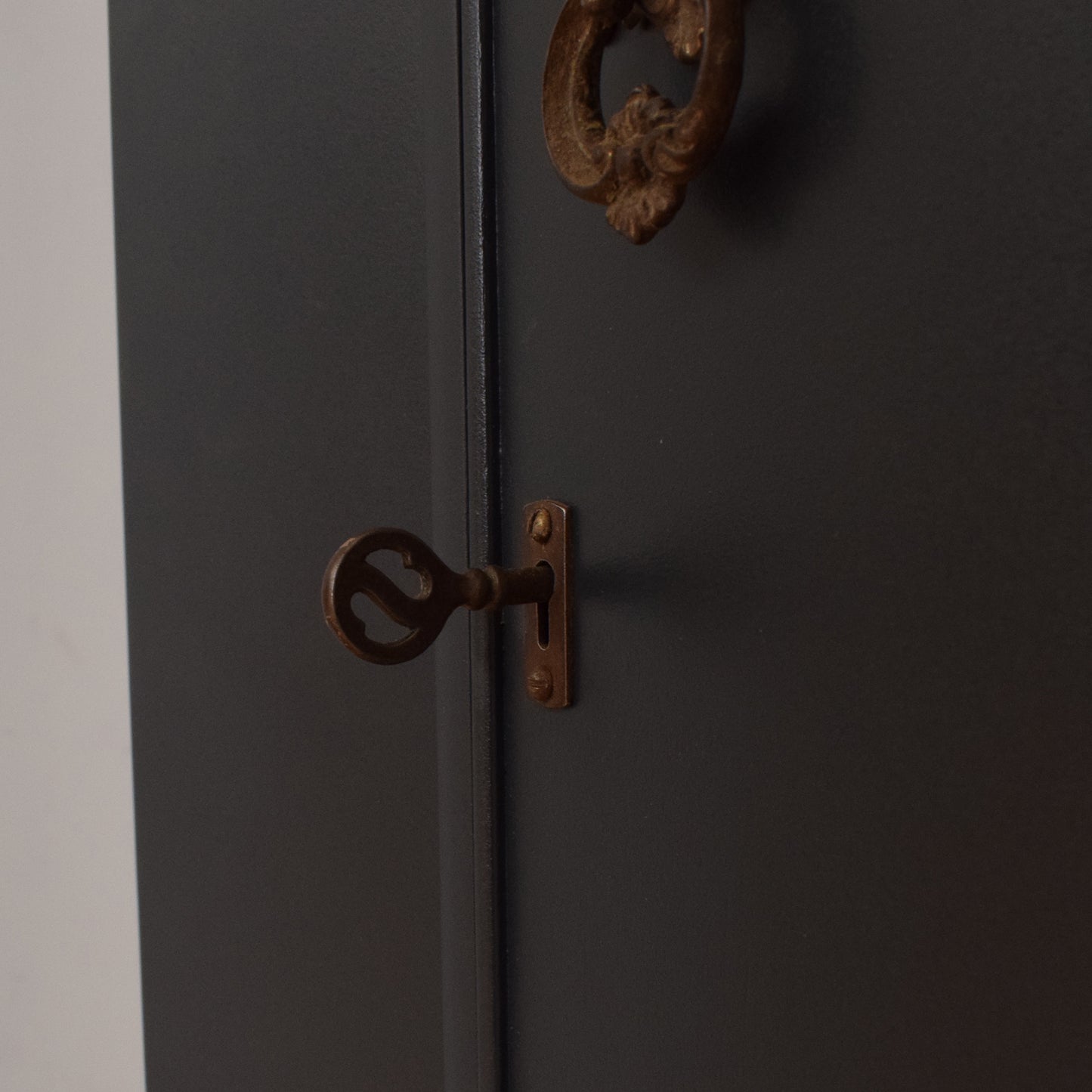 Painted Single Door Hallrobe