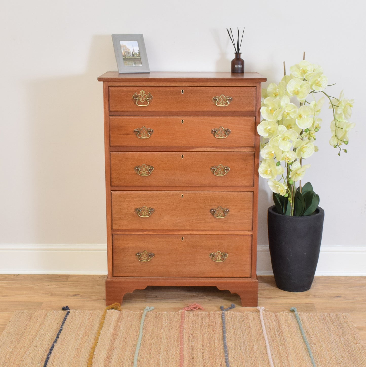 Mahogany Chest Of Drawers