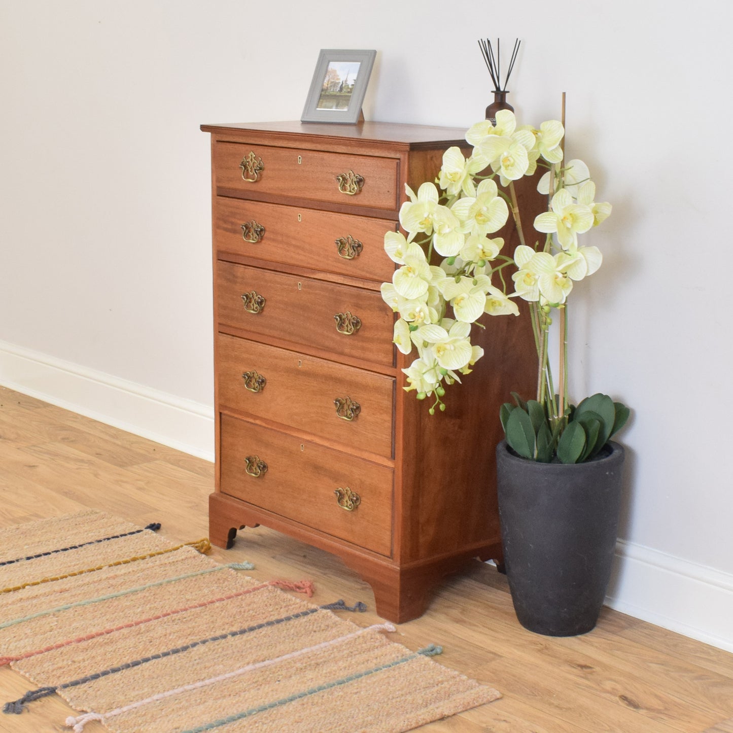 Mahogany Chest Of Drawers