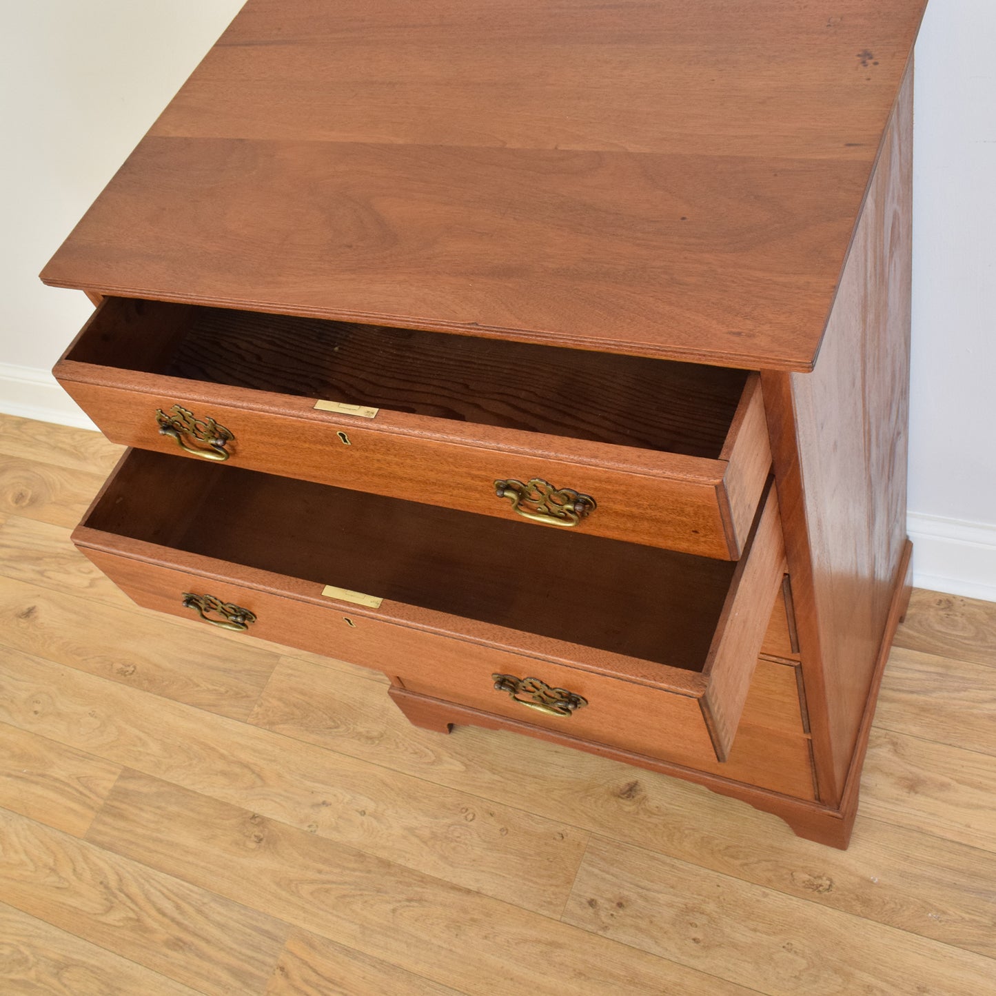 Mahogany Chest Of Drawers