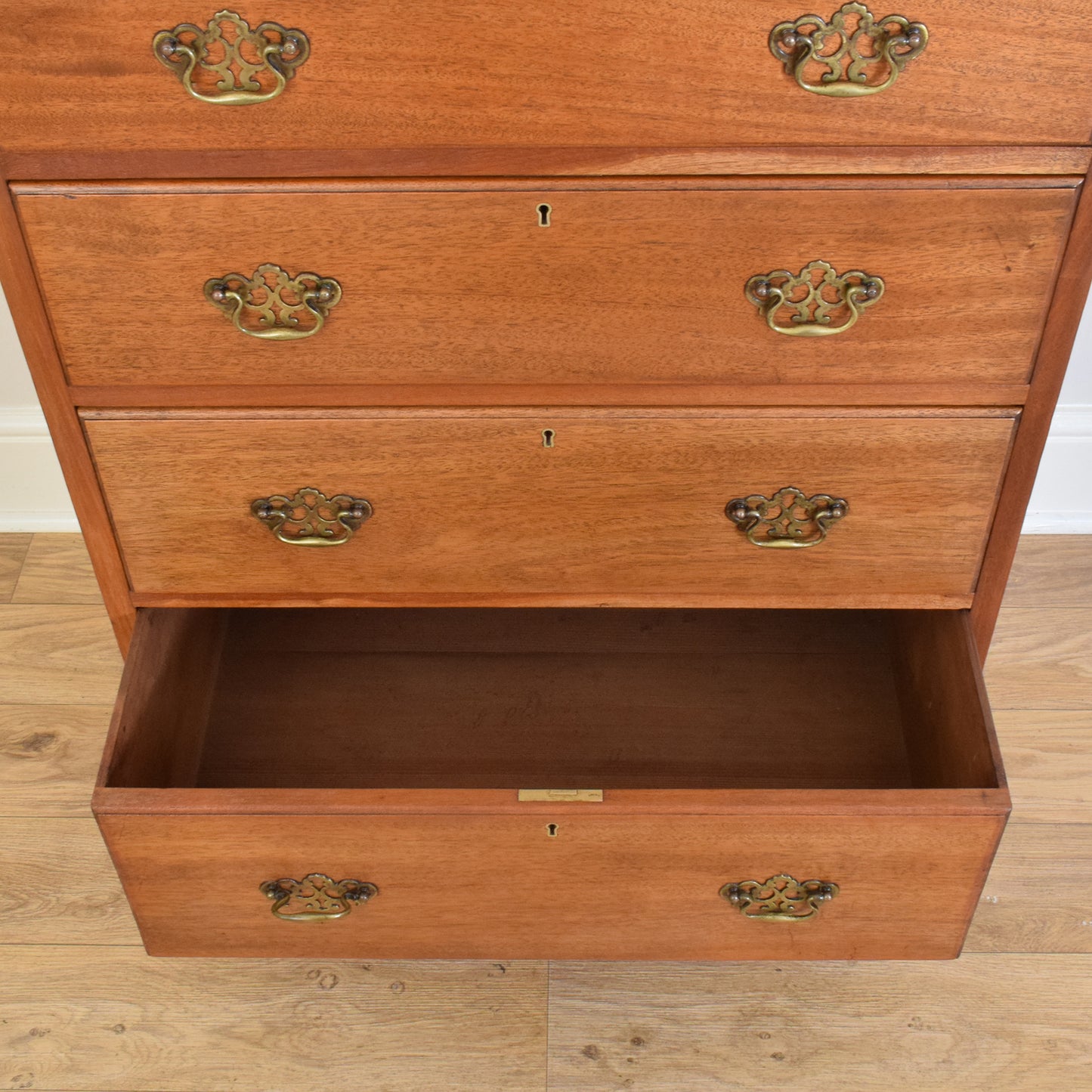 Mahogany Chest Of Drawers