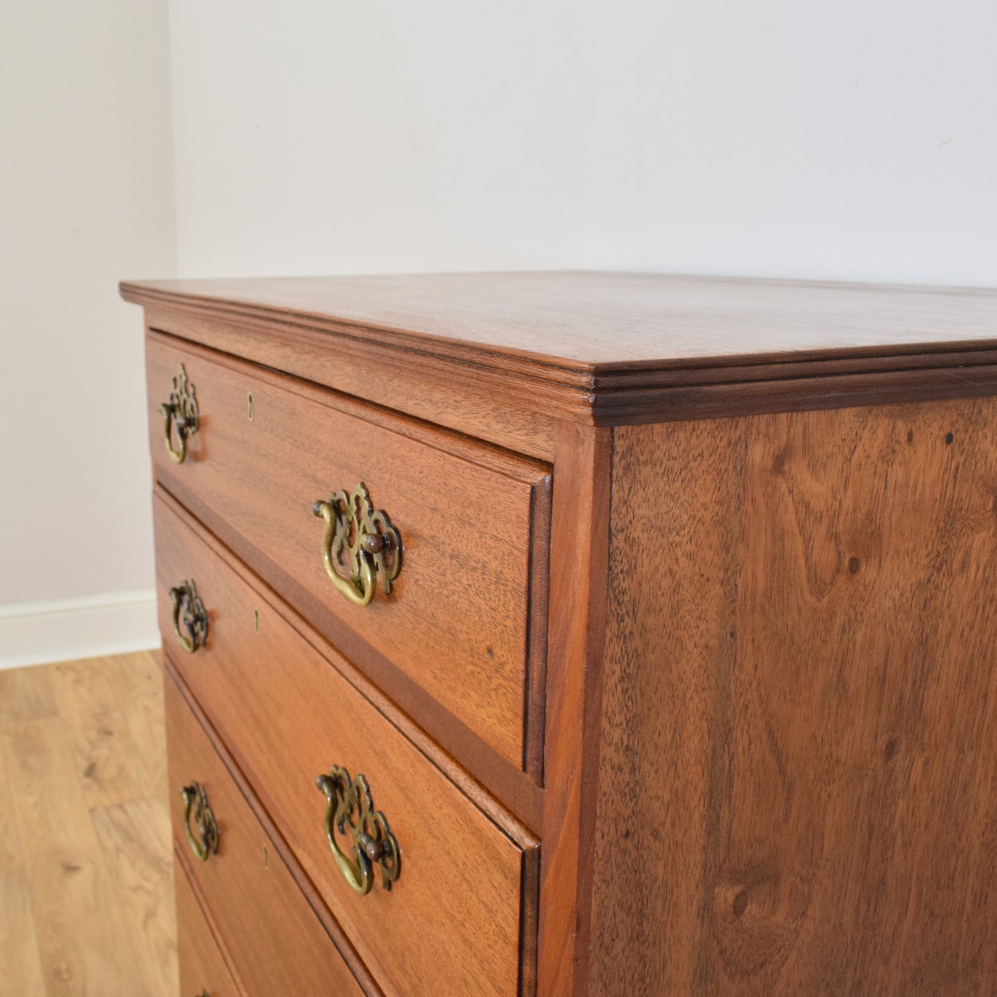 Mahogany Chest Of Drawers
