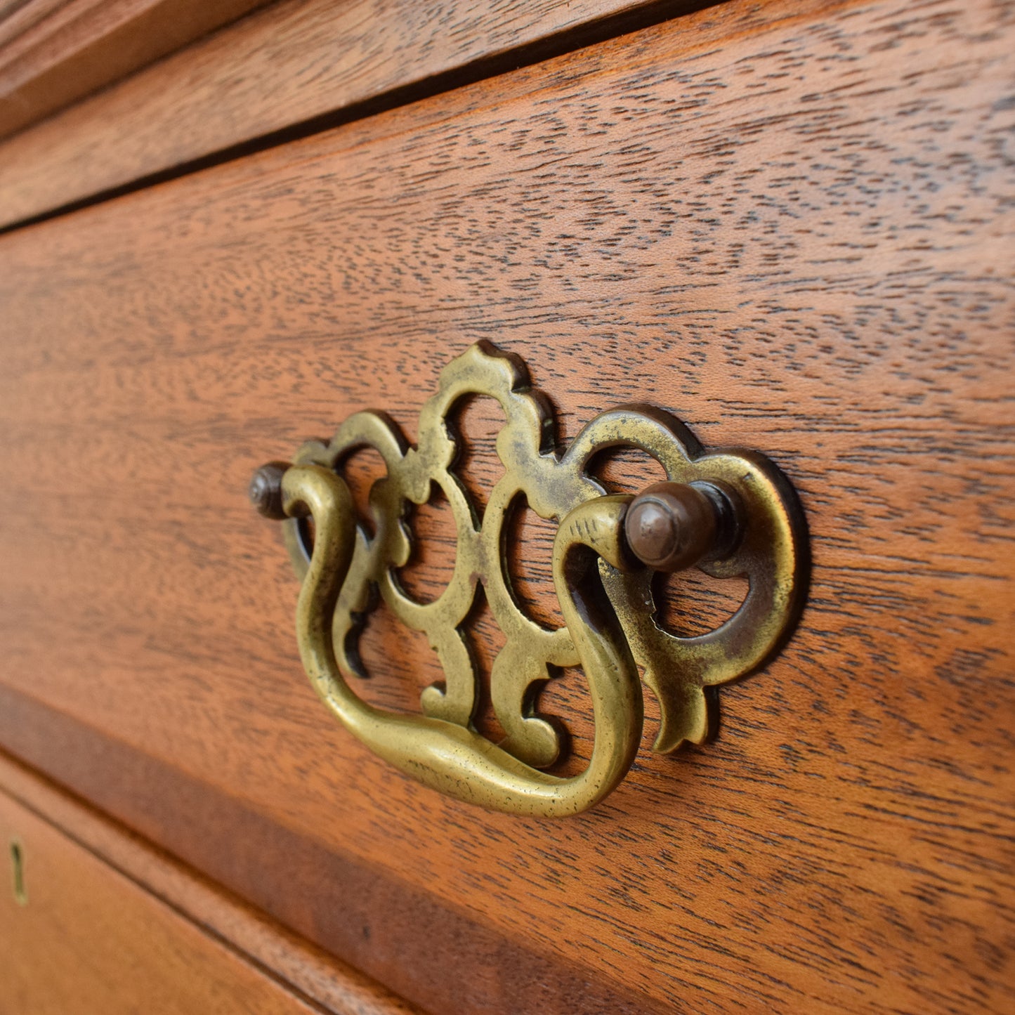 Mahogany Chest Of Drawers