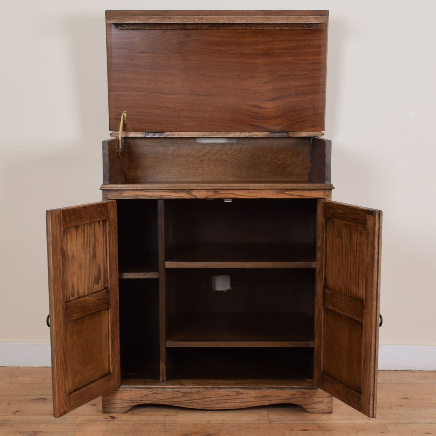Carved Oak Hi-Fi Cabinet