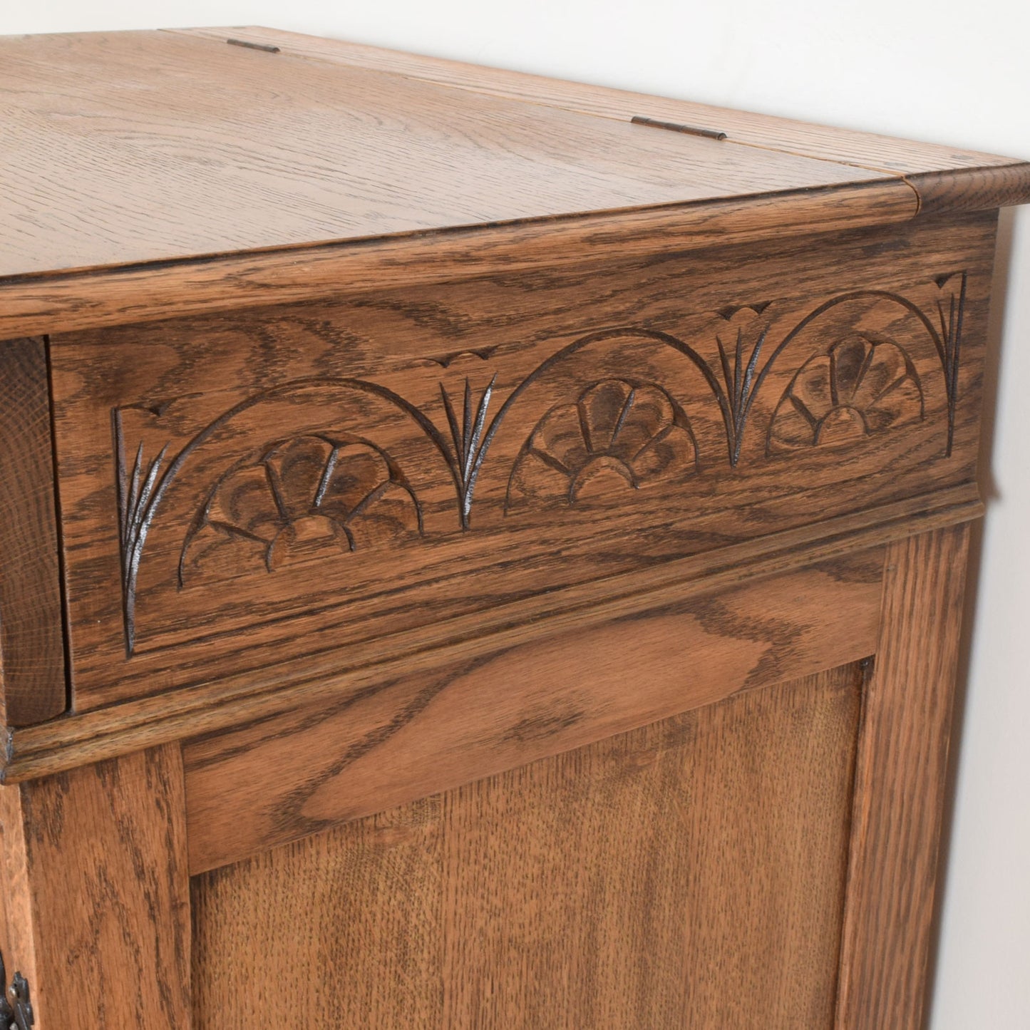 Carved Oak Hi-Fi Cabinet