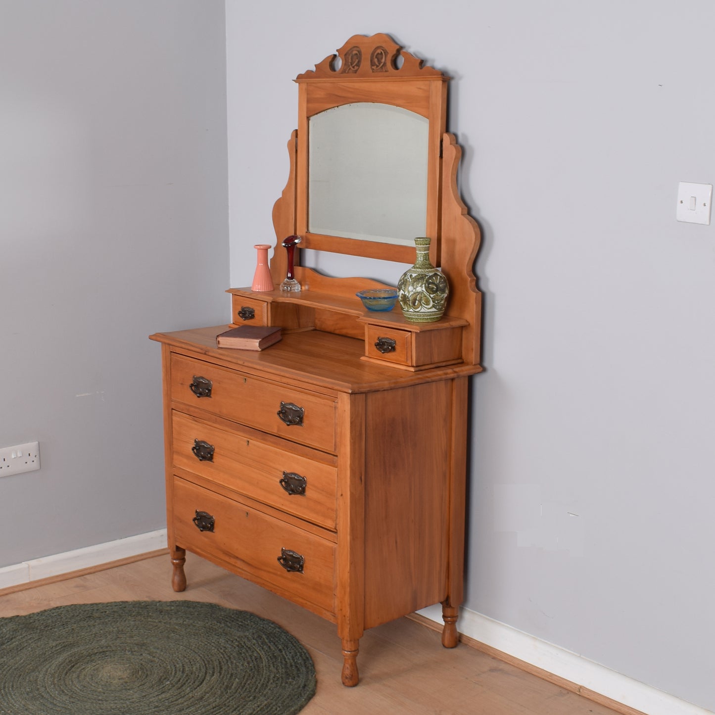 Edwardian Style Dressing Table