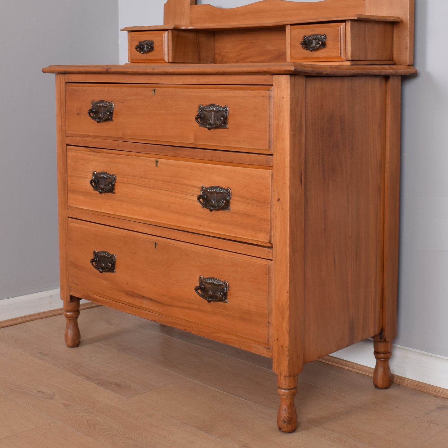 Edwardian Style Dressing Table