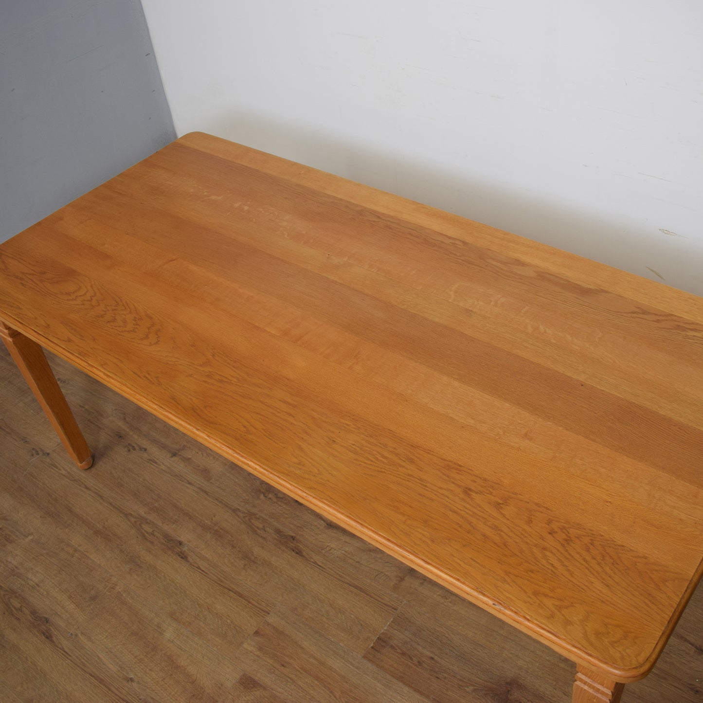 Windsor Style Oak Table And Six Chairs