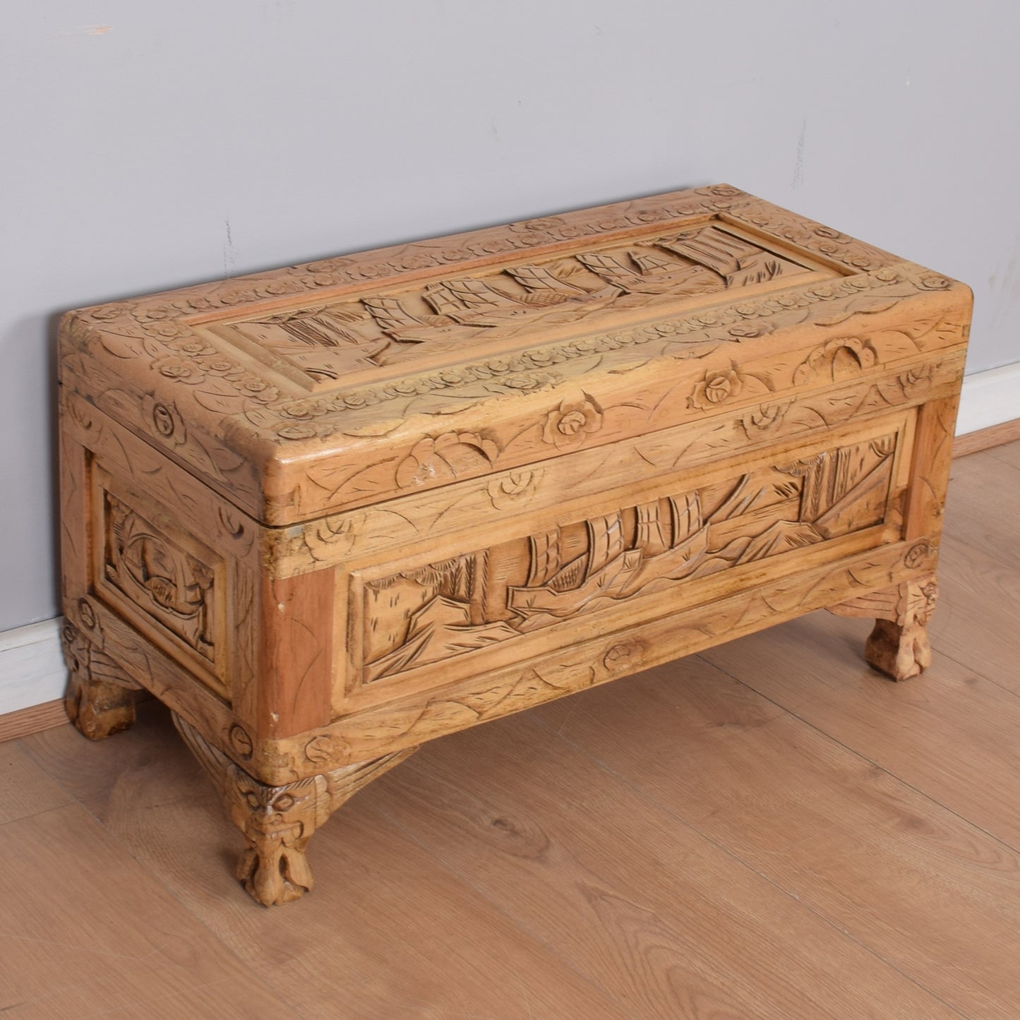 Small Camphor Box