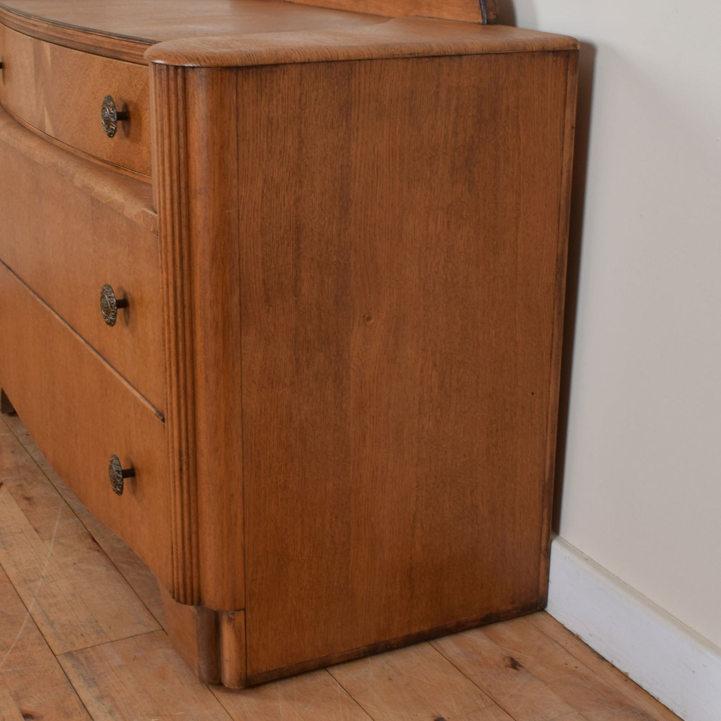 Oak Chest of Drawers
