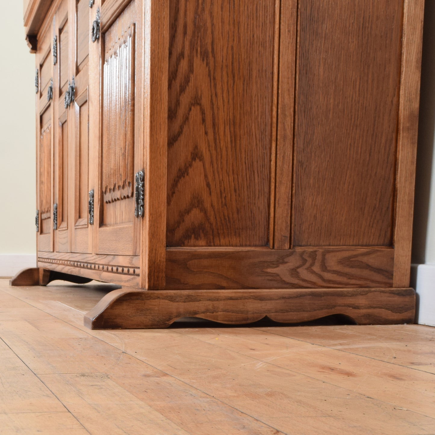 Old Charm Sideboard