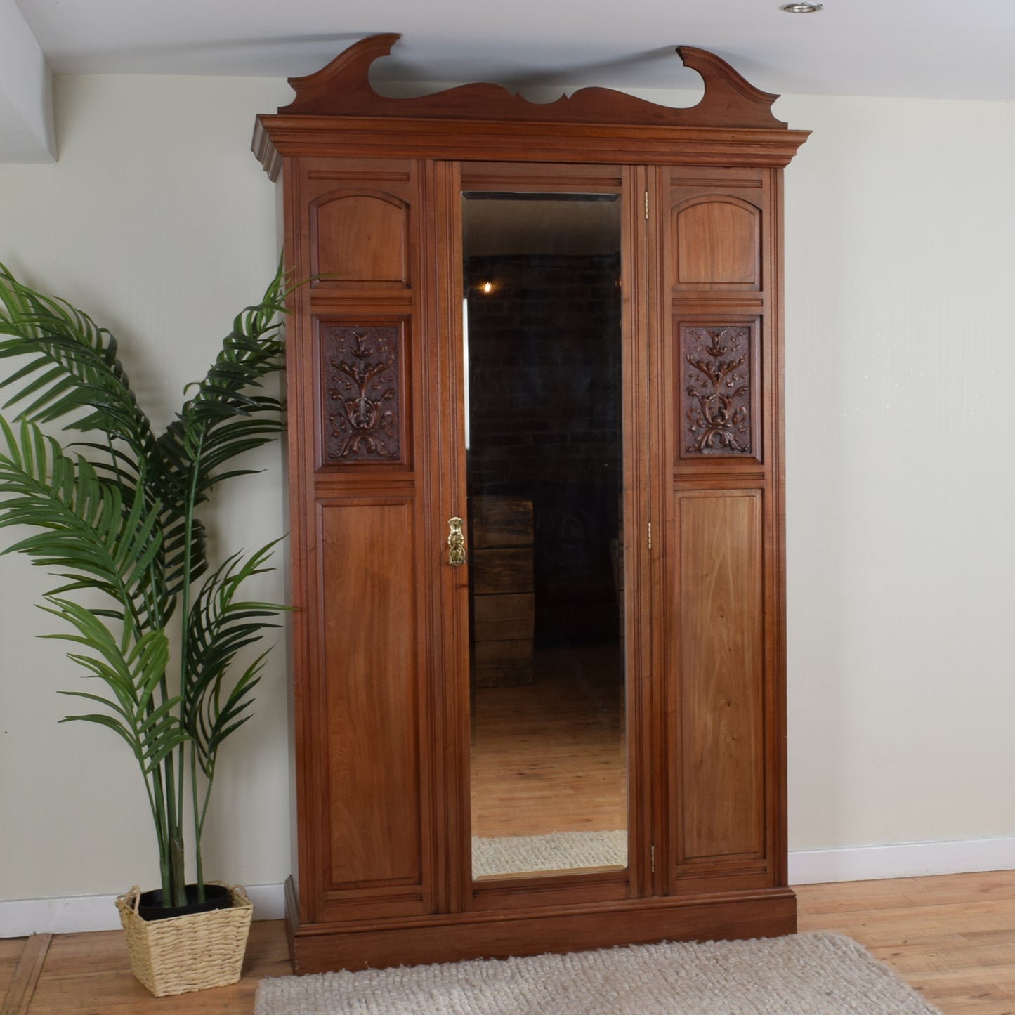 Mirrored Oak Hall Robe