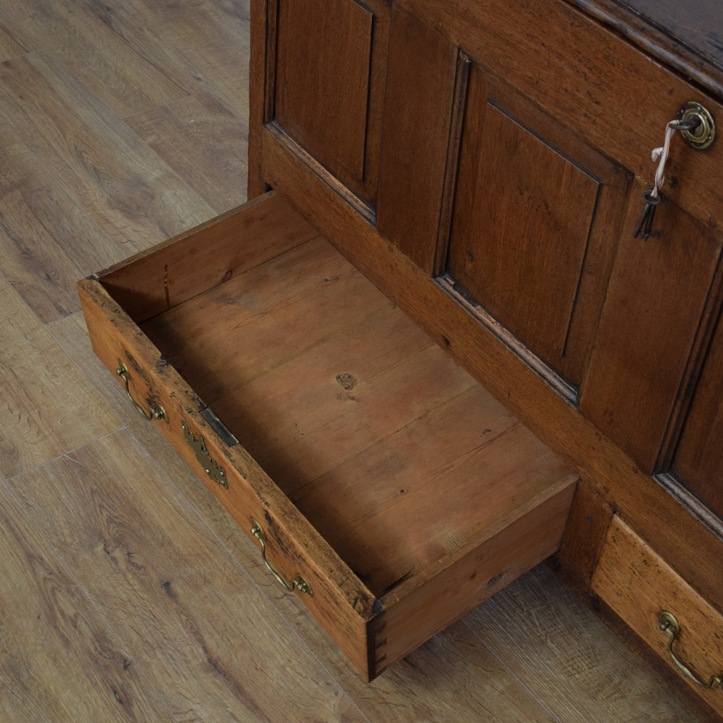 Georgian Oak Trunk