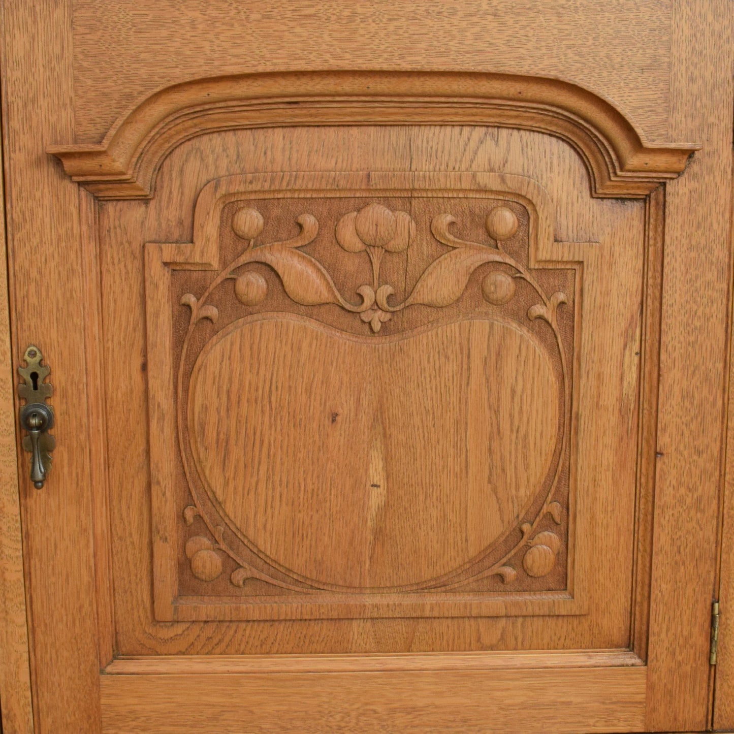 Large Oak Mirrored Sideboard