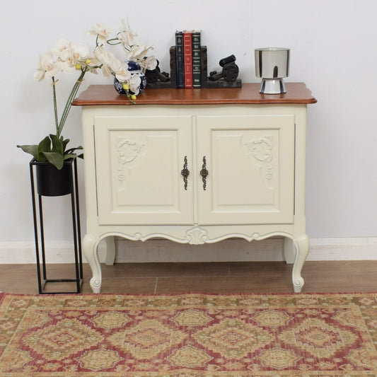 Why Vintage Painted Furniture Is Trending Again in 2025