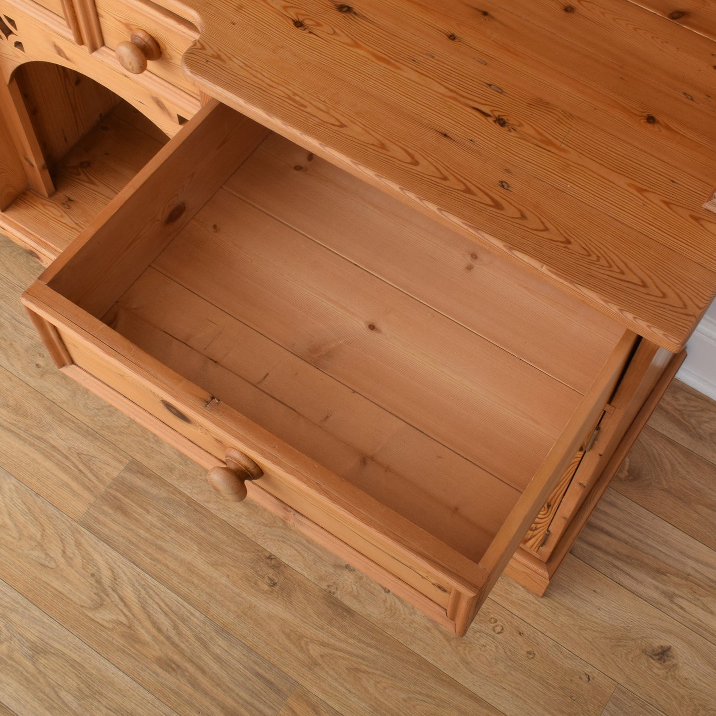 Large Pine Dresser