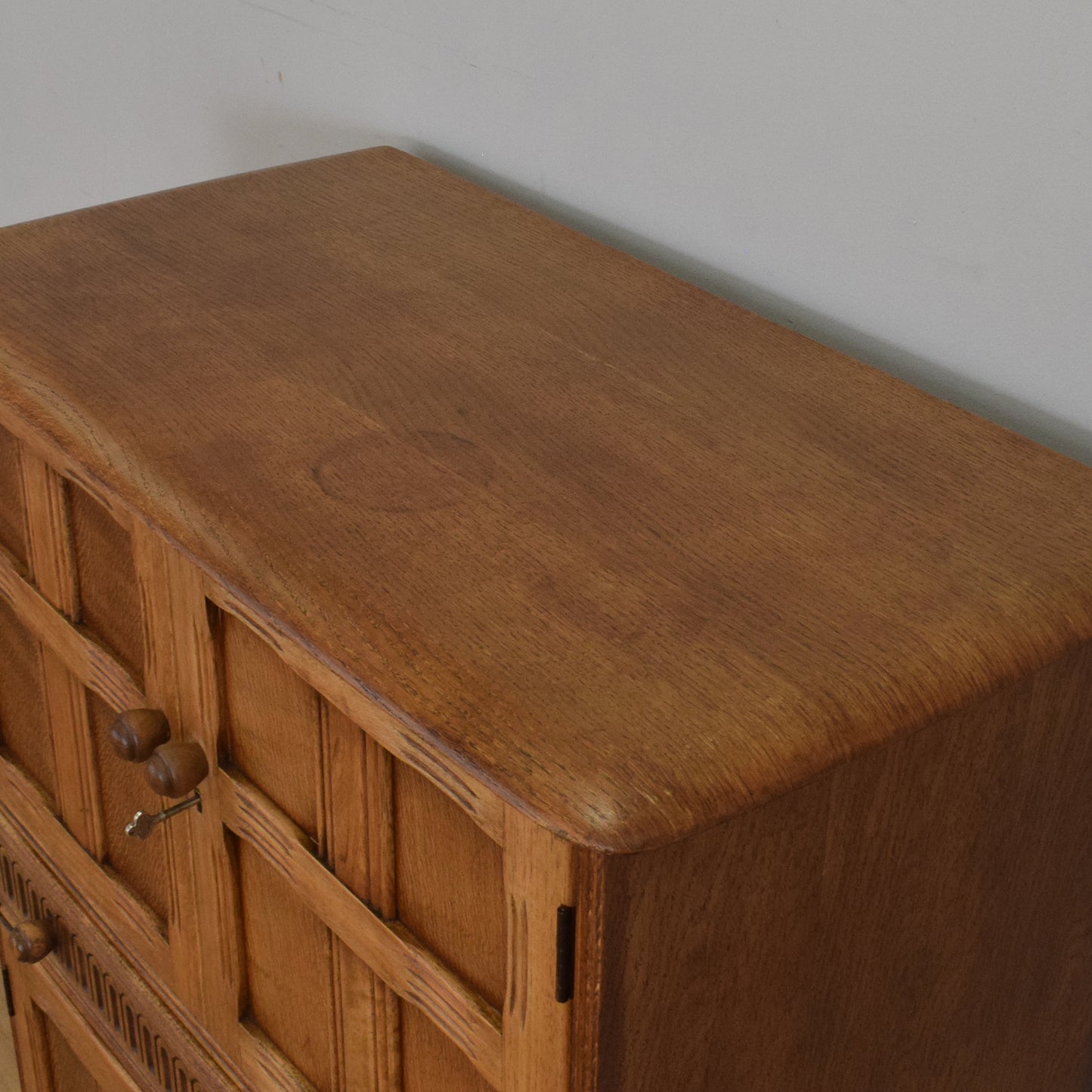 Priory Drinks Cabinet