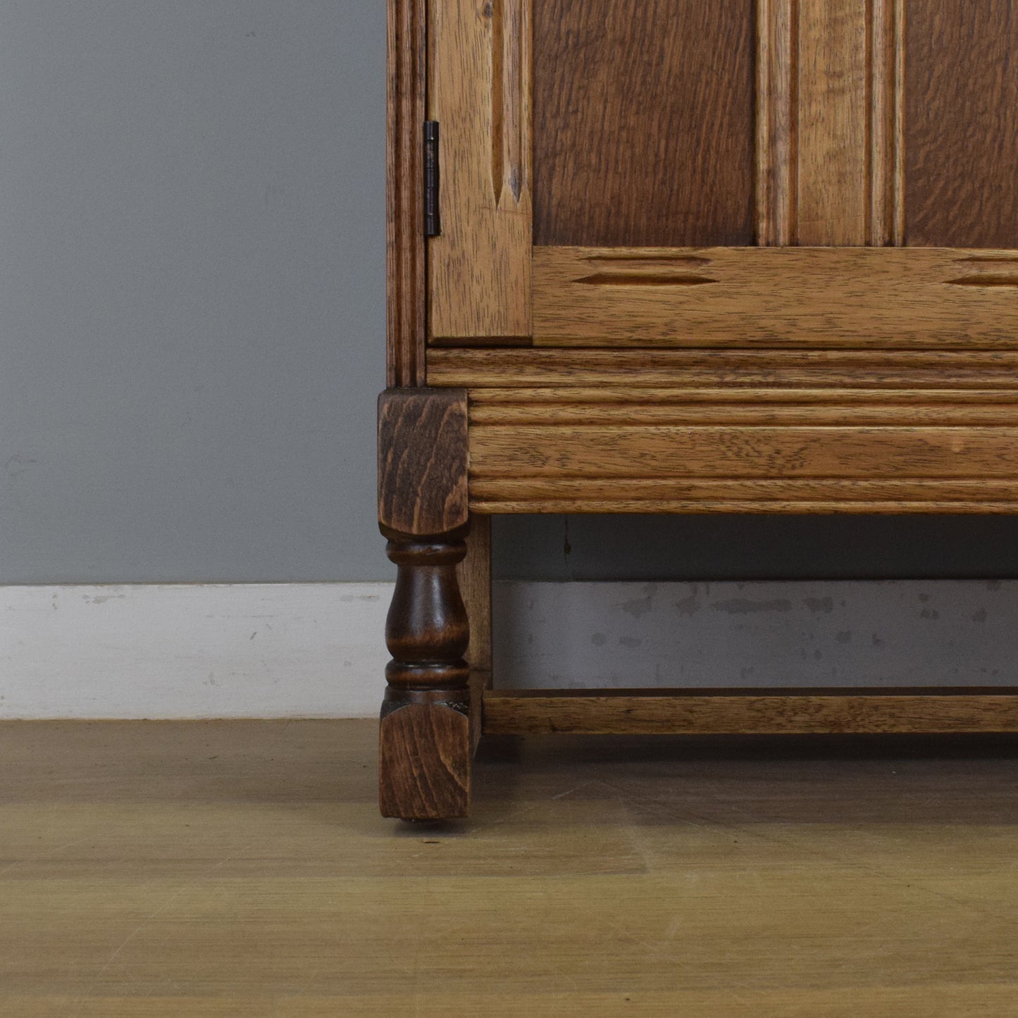 Priory Drinks Cabinet