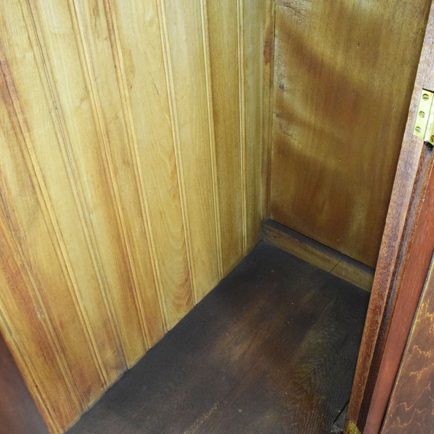 Mirrored Mahogany Hallrobe