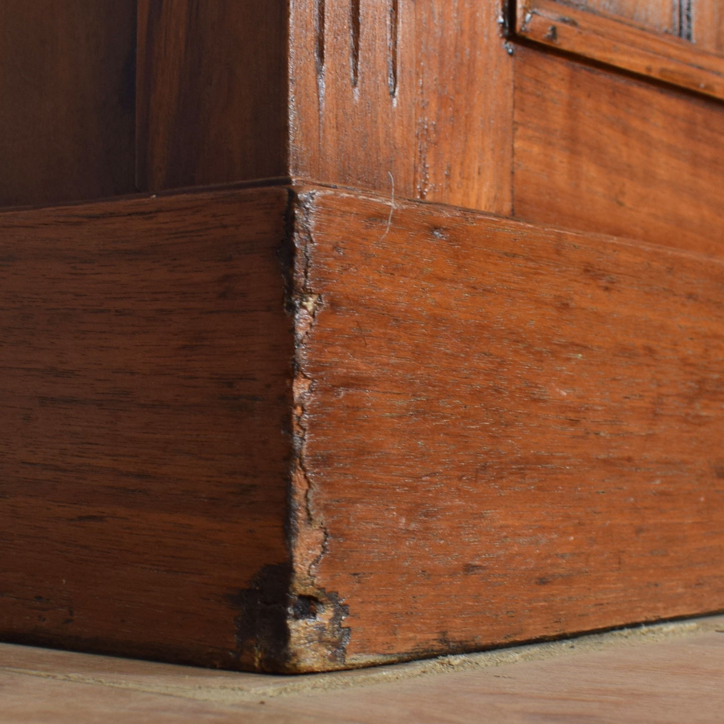 Mirror Back Chiffonier