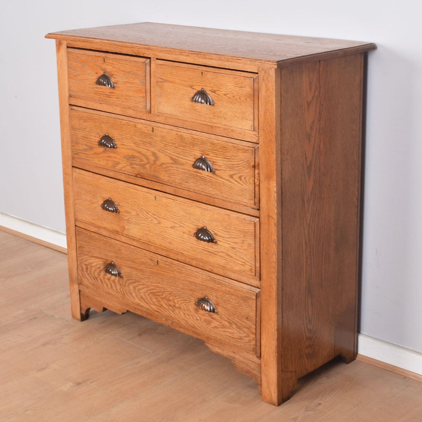 Oak Chest of Drawers