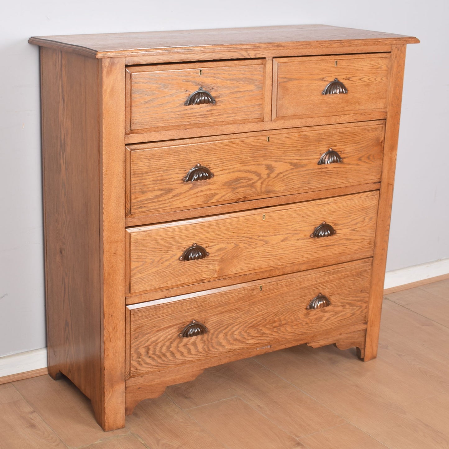 Oak Chest of Drawers