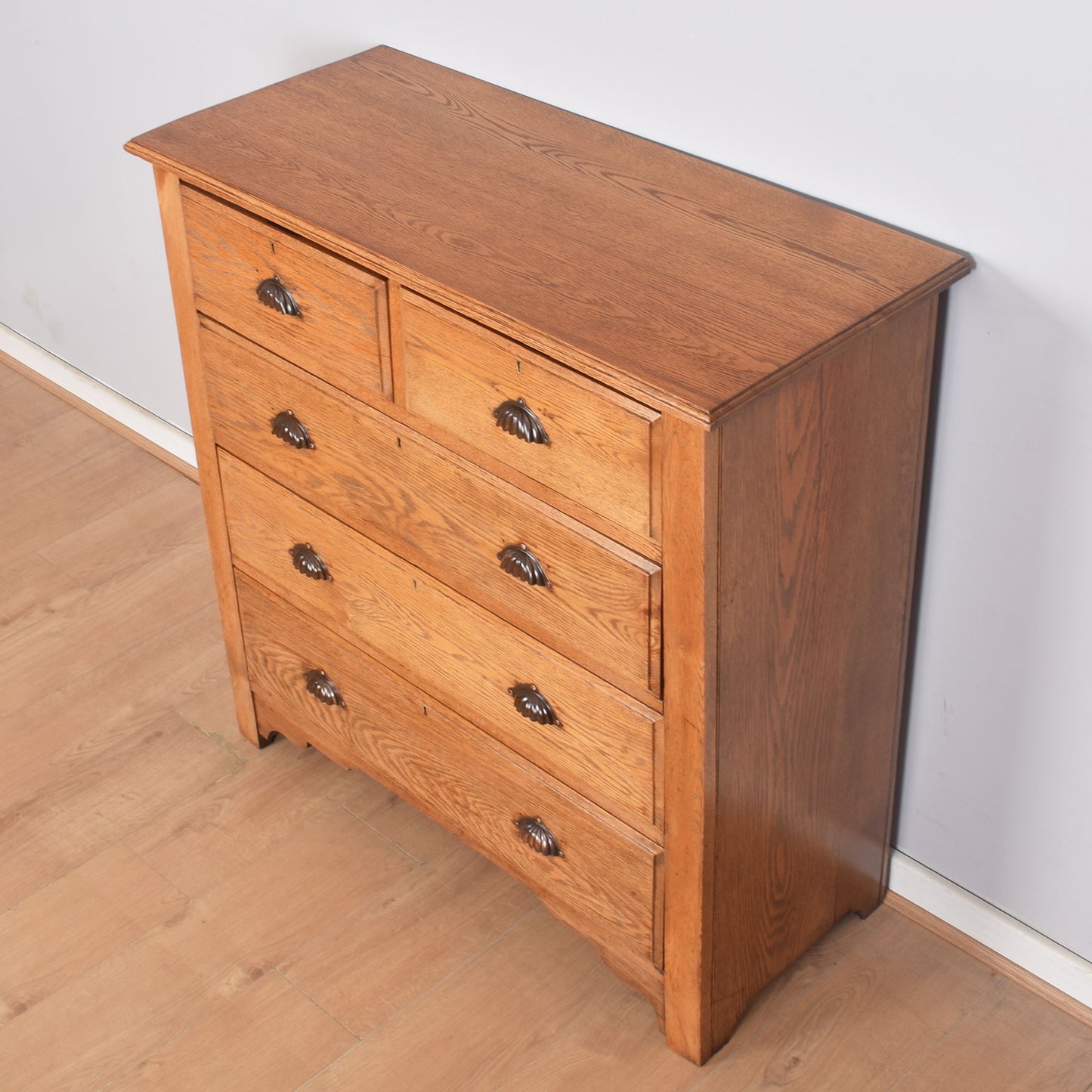 Oak Chest of Drawers