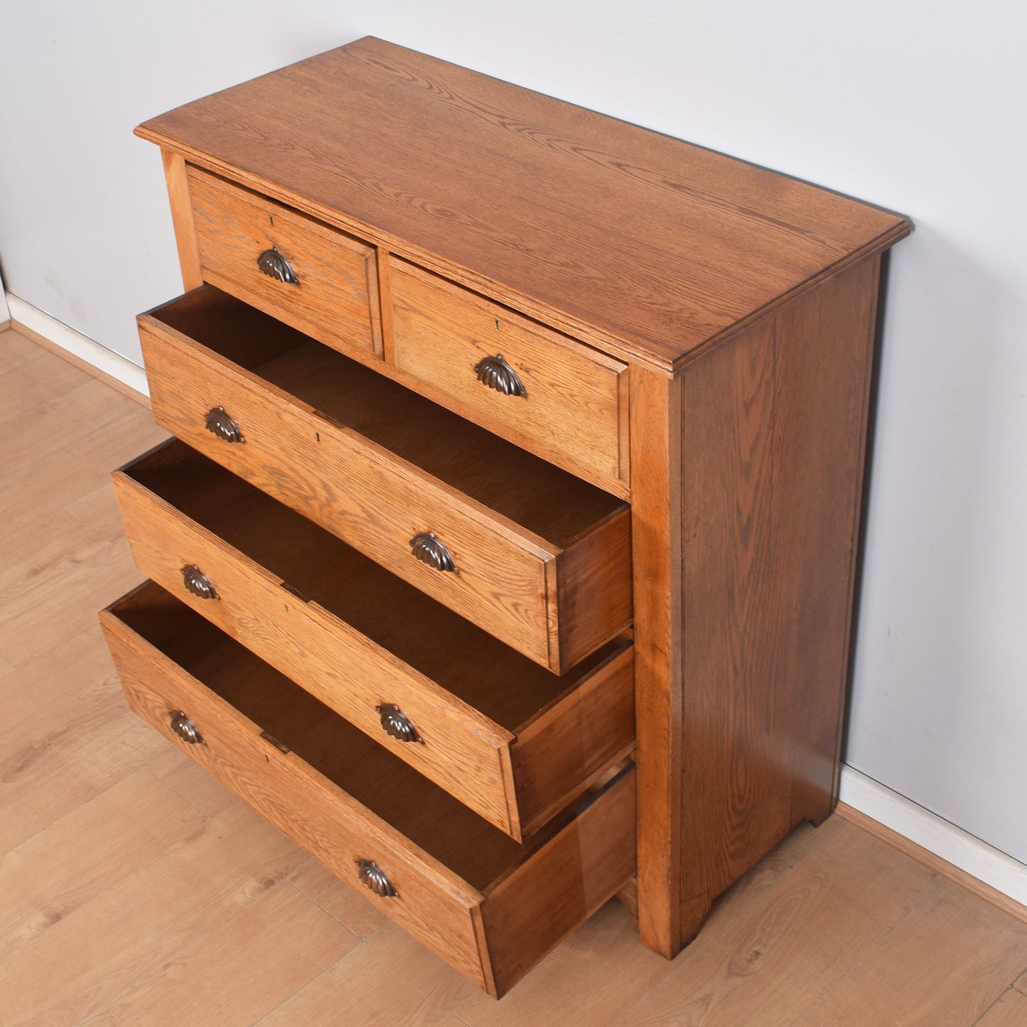 Oak Chest of Drawers