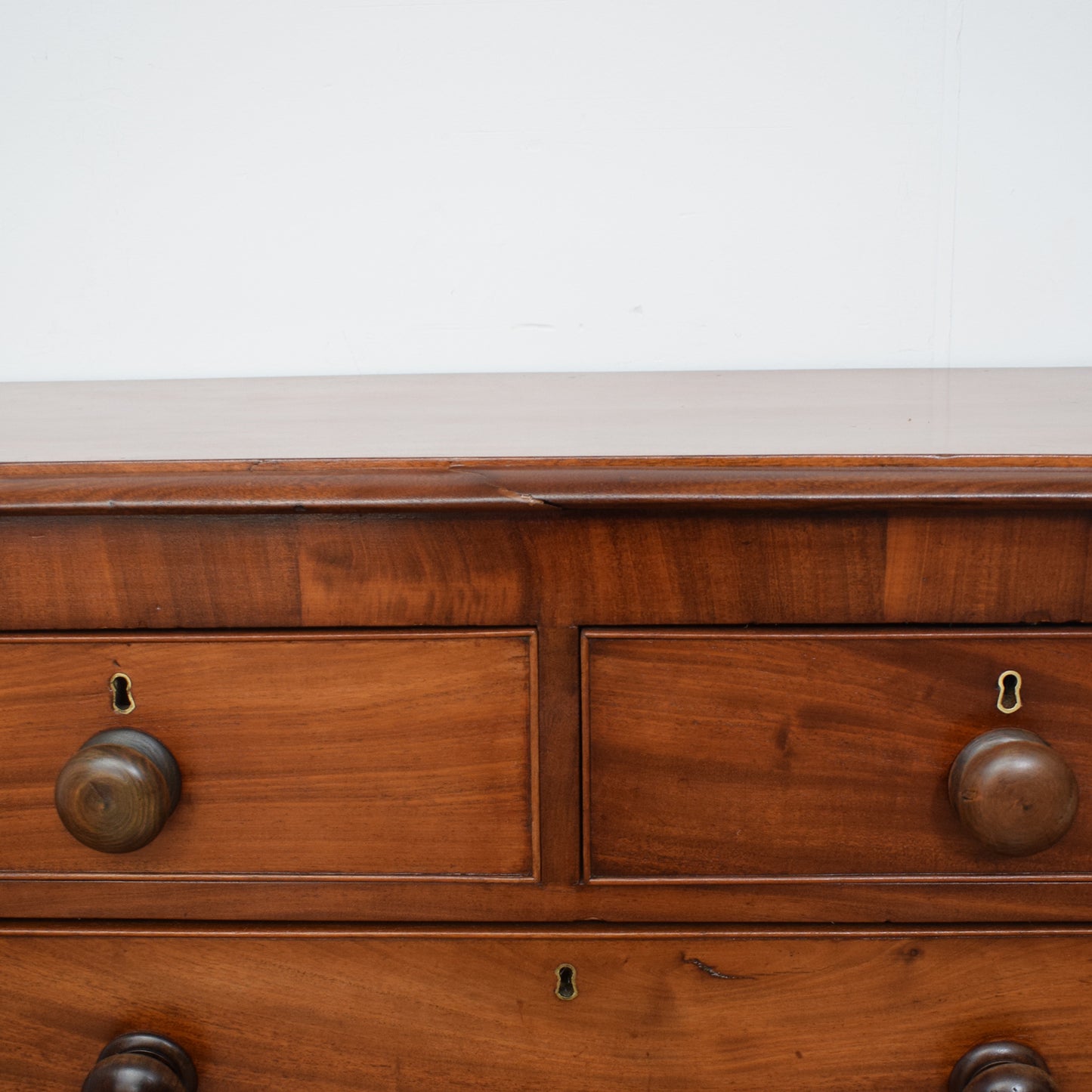 Victorian Chest of Drawers