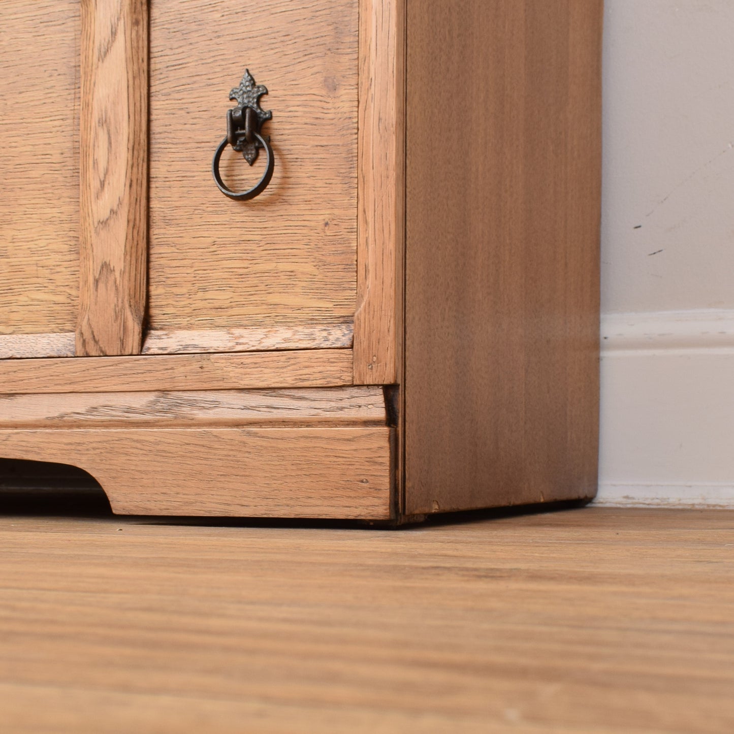 Oak Chest Of Drawers