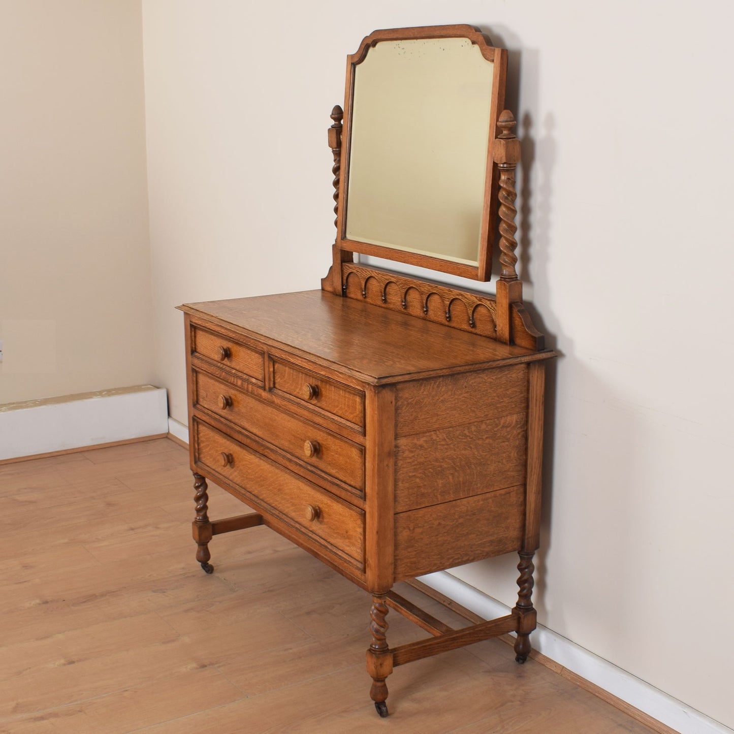 Oak Barley Twist Dressing Table