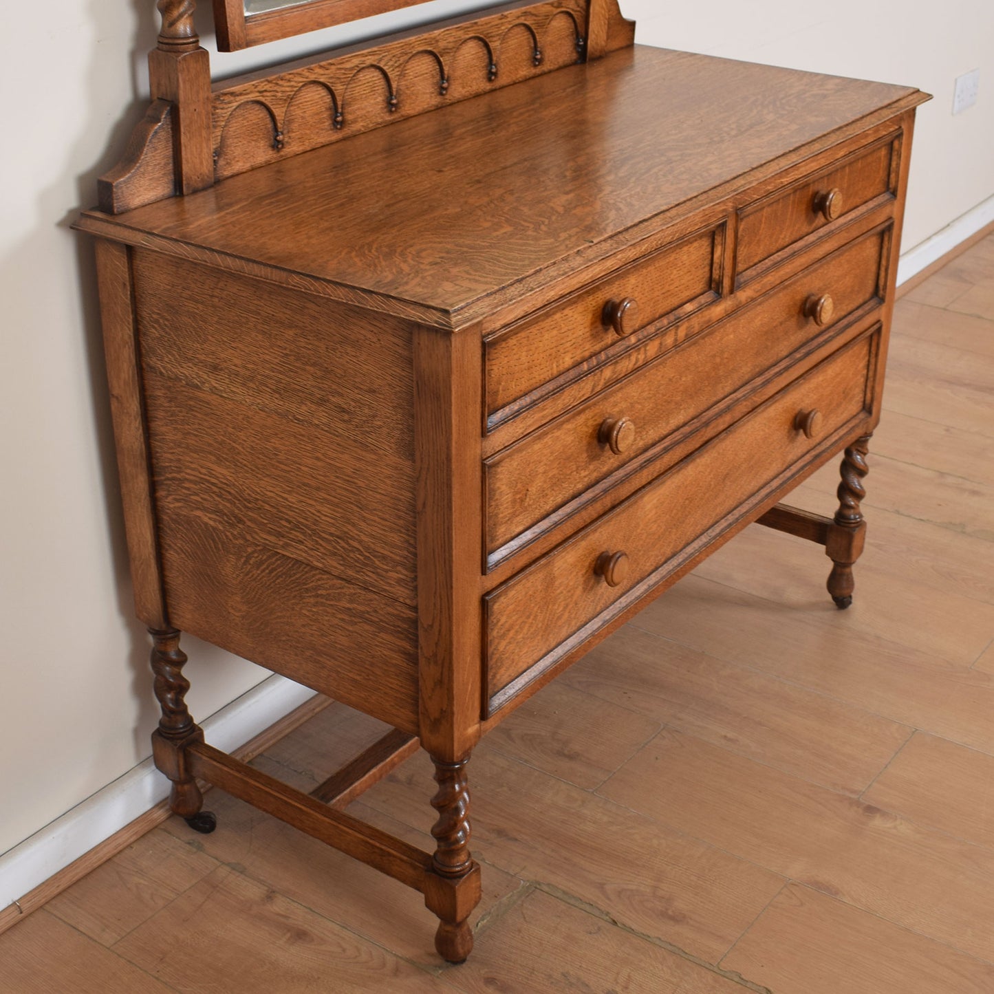 Oak Barley Twist Dressing Table