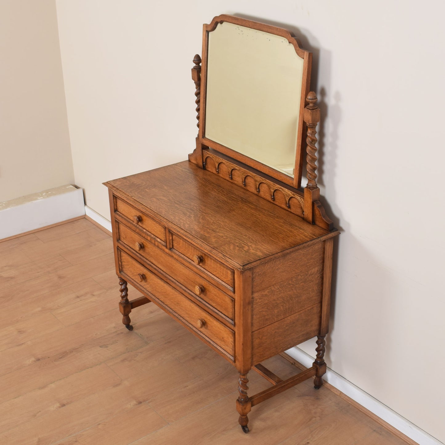 Oak Barley Twist Dressing Table